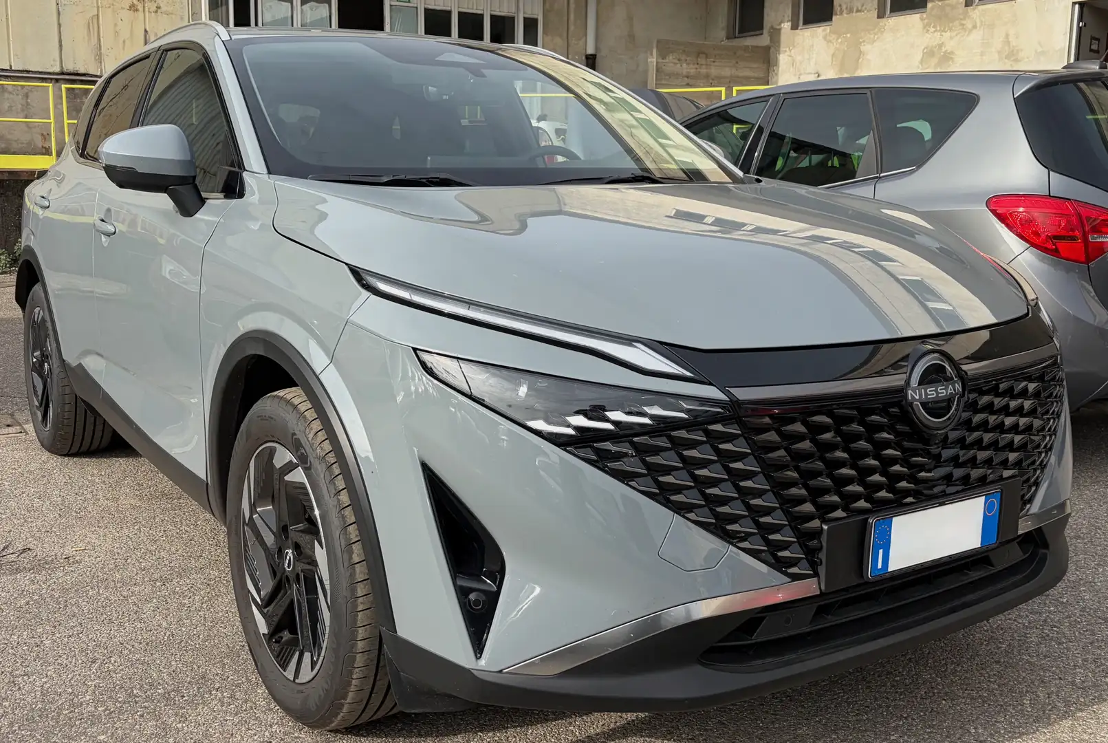Nissan Qashqai 1.3 mhev N-Connecta 2wd 140cv Grigio - 1