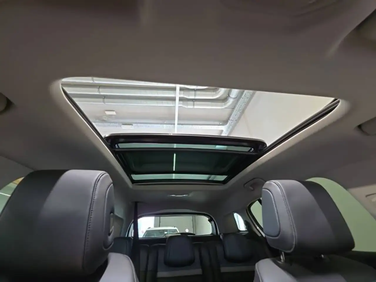 Citroen C5 Aircross 1 1.6 Plug-in Hybrid 225 e-EAT8 Shine 16