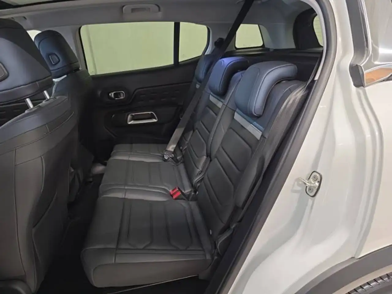 Citroen C5 Aircross 1 1.6 Plug-in Hybrid 225 e-EAT8 Shine 10