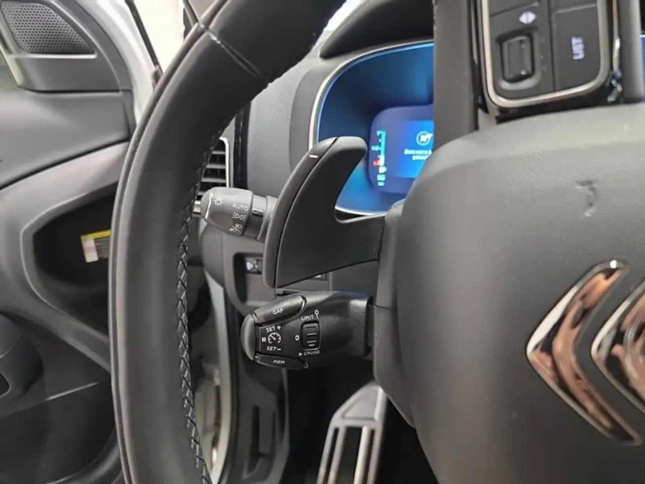 Citroen C5 Aircross 1 1.6 Plug-in Hybrid 225 e-EAT8 Shine 25
