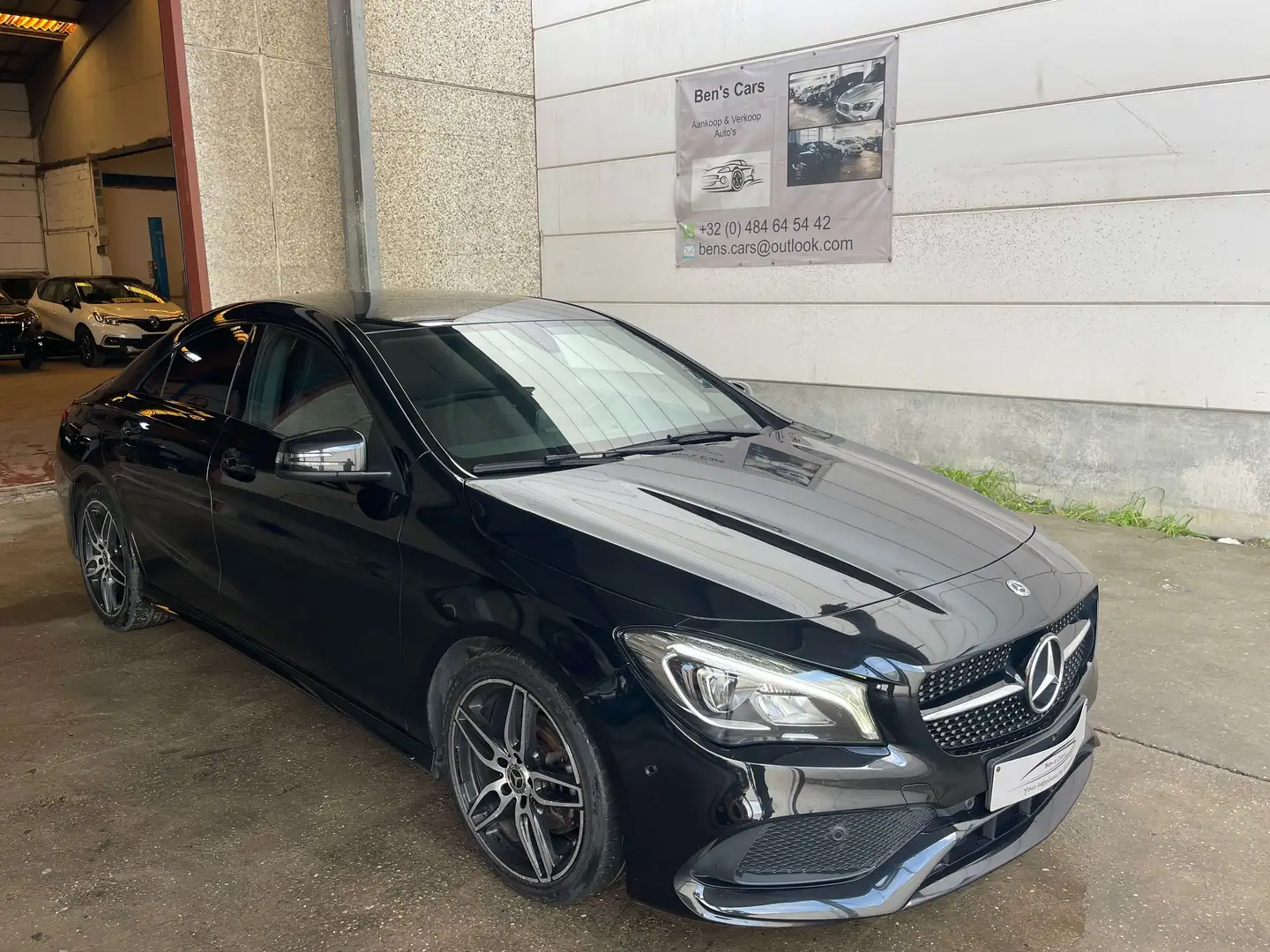 Mercedes-Benz CLA 180 180i Benzine * Amg-Pack * Noir - 2