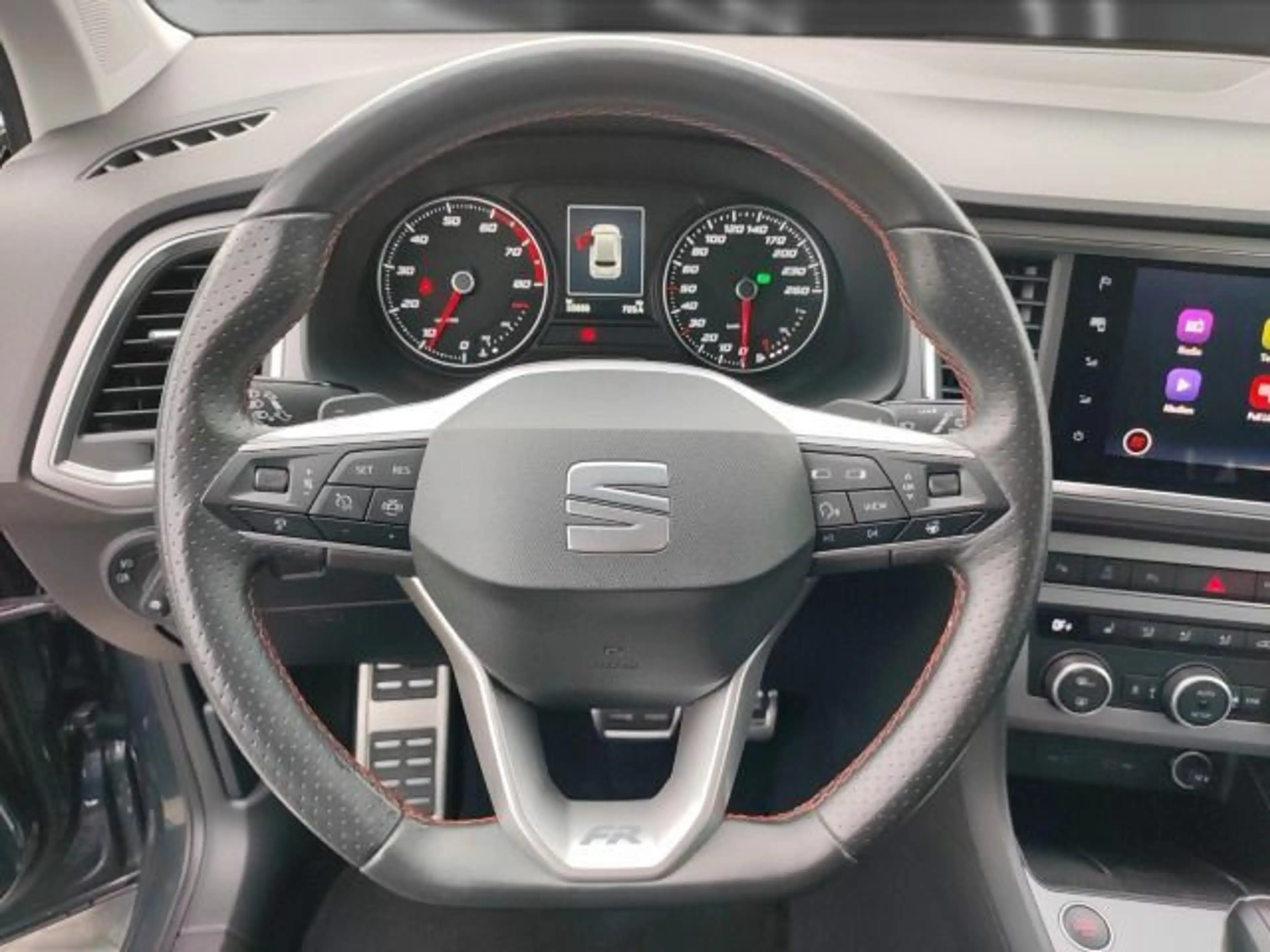 SEAT Ateca 2.0 TSI 4D FR DSG *StdHz*ACC*NAV*LED*SHZ* — photo 10
