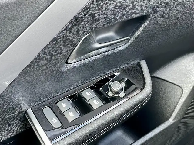 Opel Astra view 14