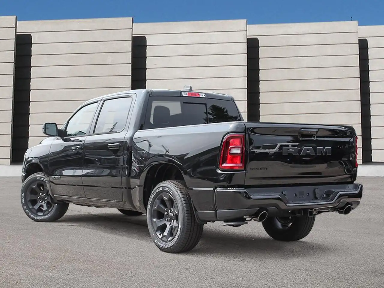 RAM 1500 снимка RAM 1500