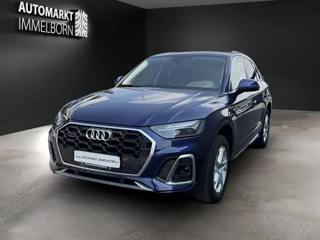 Audi Q5 view 3