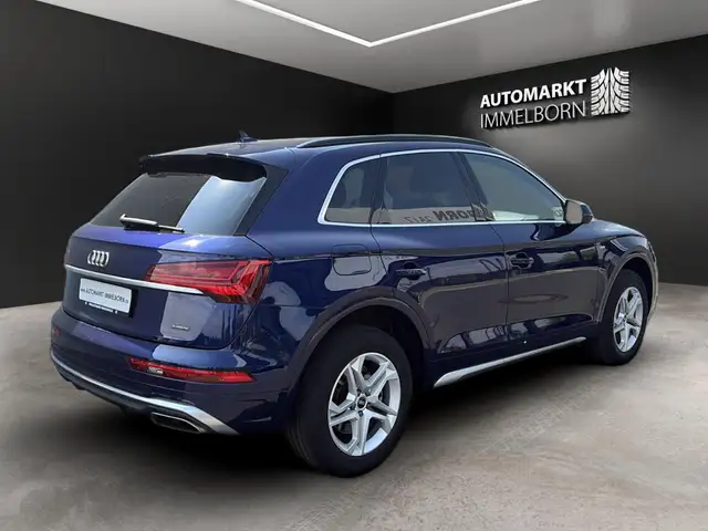 Audi Q5 view 6