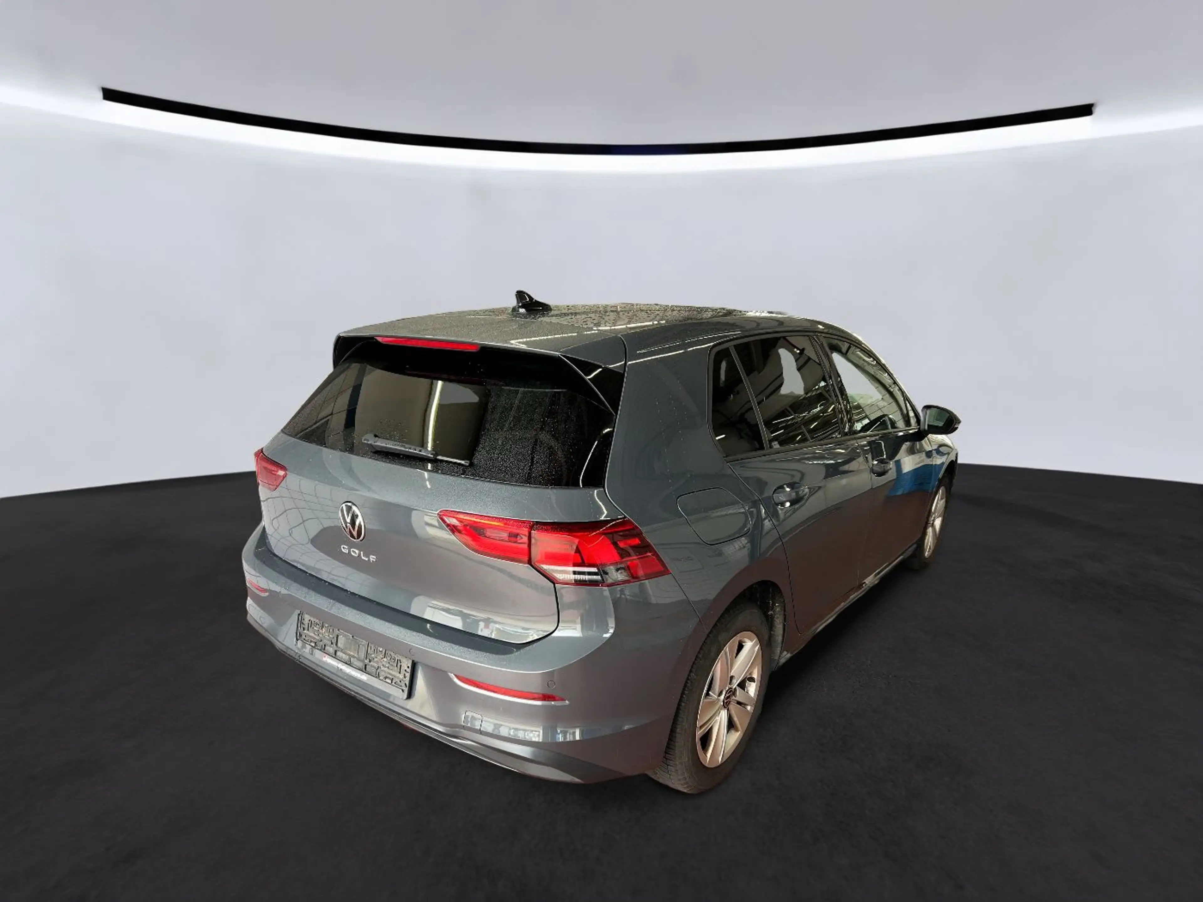 Volkswagen Golf Life 1.5 TSI NAVI R-KAMERA SHZ PDC KlimaA — photo 7