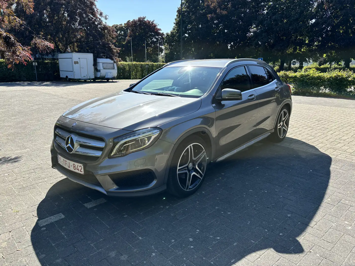 Mercedes-Benz GLA 180 pack AMG - 1