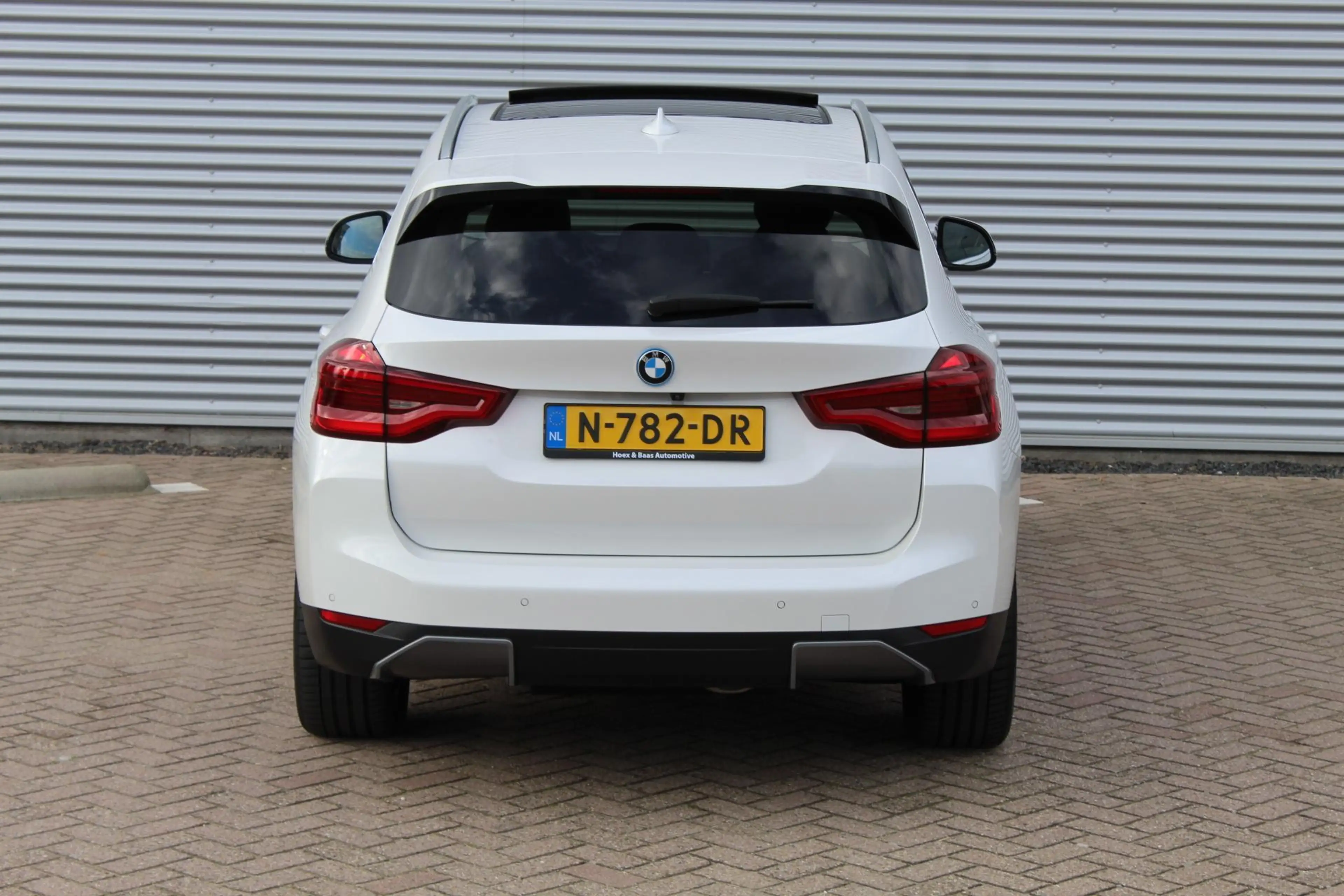 BMW iX3 Executive 80 kWh Pano/Harman Kardon/Memory/Trekhaa — photo 35