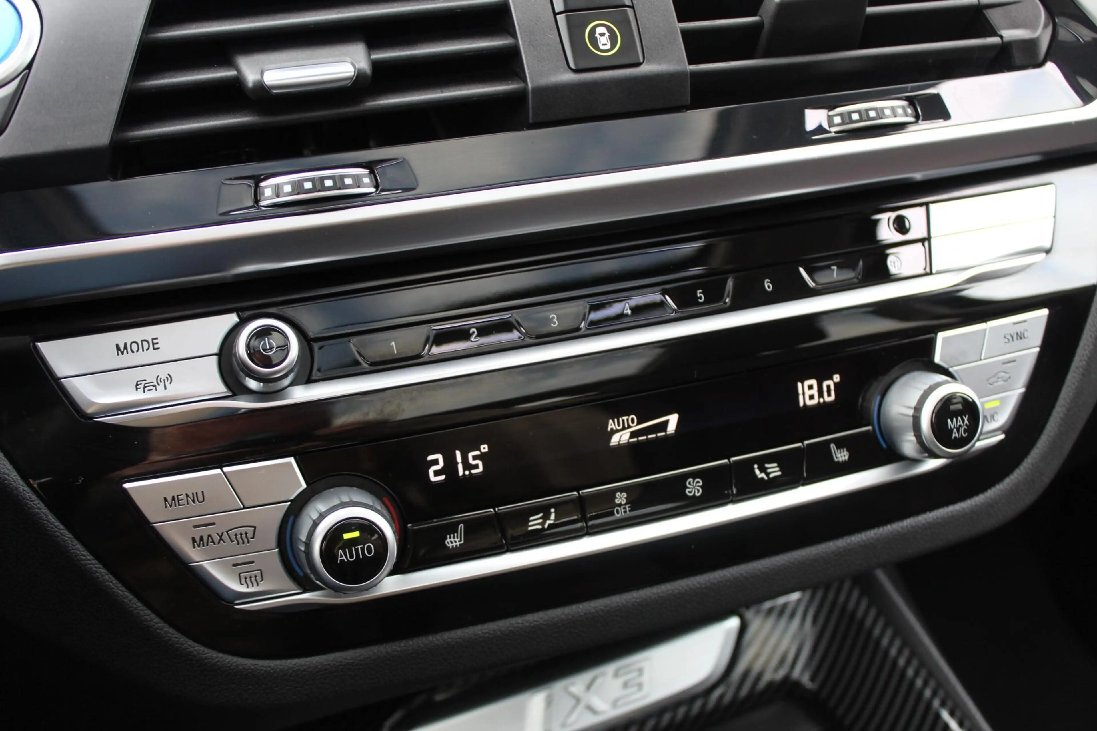 BMW iX3 Executive 80 kWh Pano/Harman Kardon/Memory/Trekhaa — photo 38