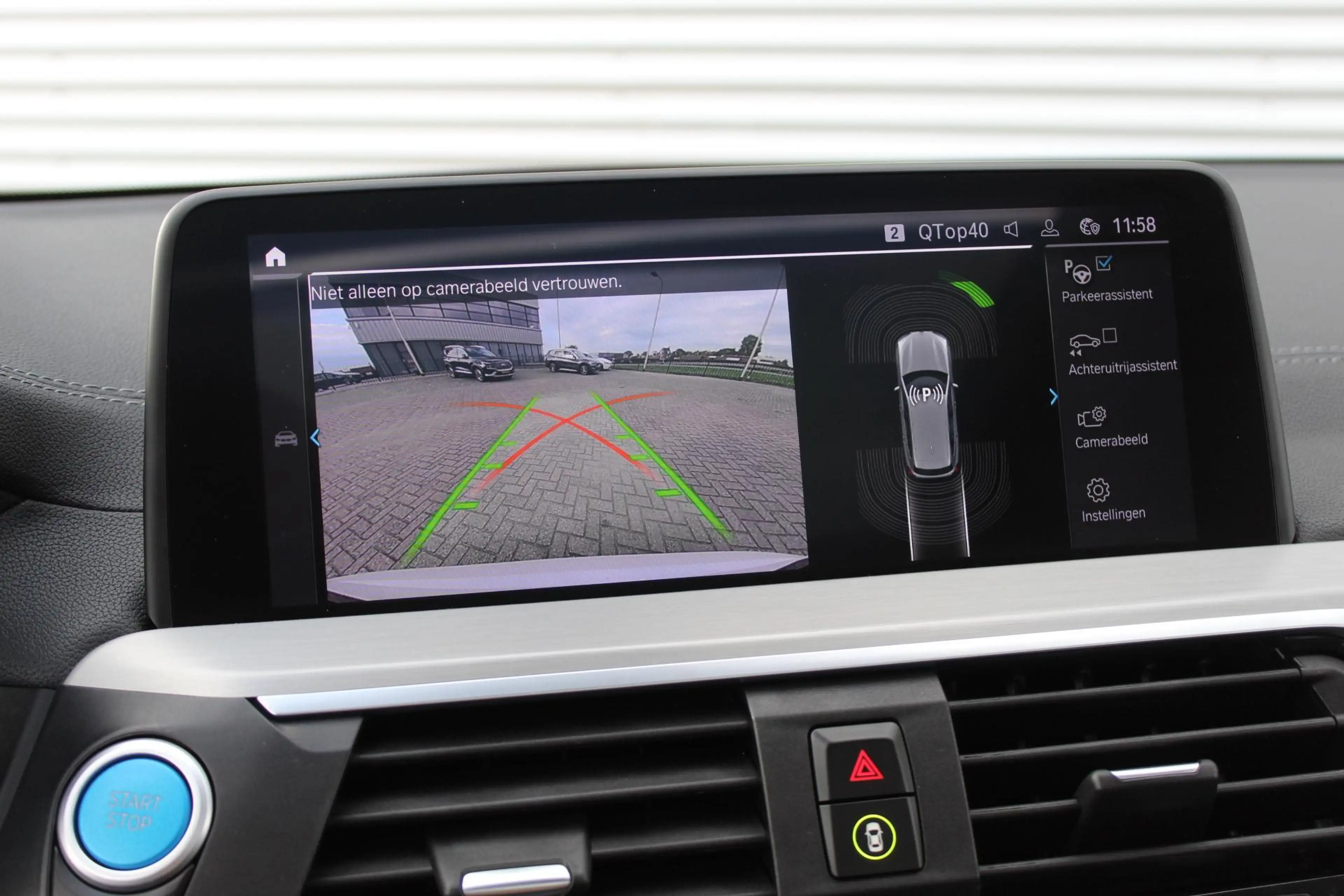 BMW iX3 Executive 80 kWh Pano/Harman Kardon/Memory/Trekhaa — photo 18