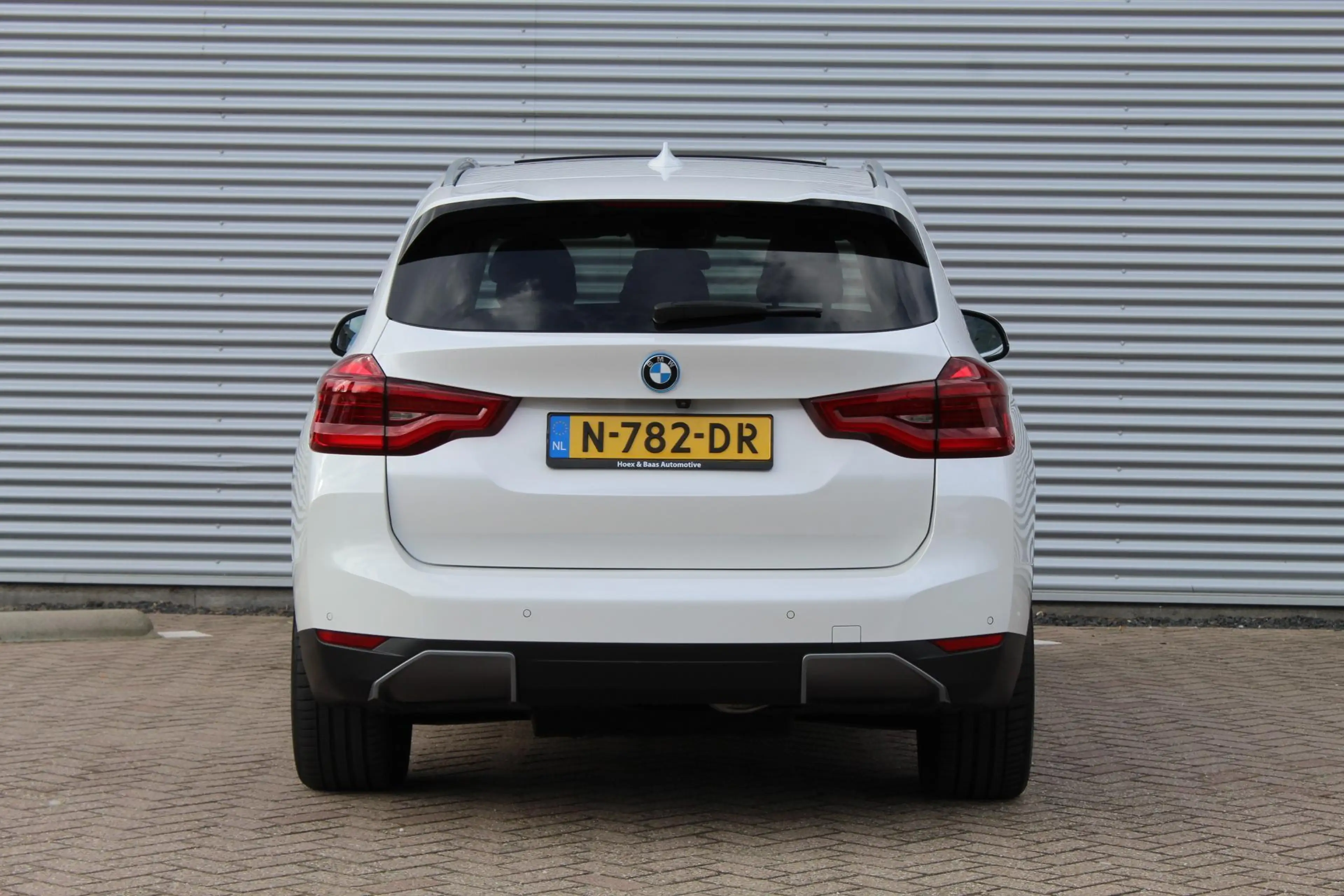 BMW iX3 Executive 80 kWh Pano/Harman Kardon/Memory/Trekhaa — photo 7