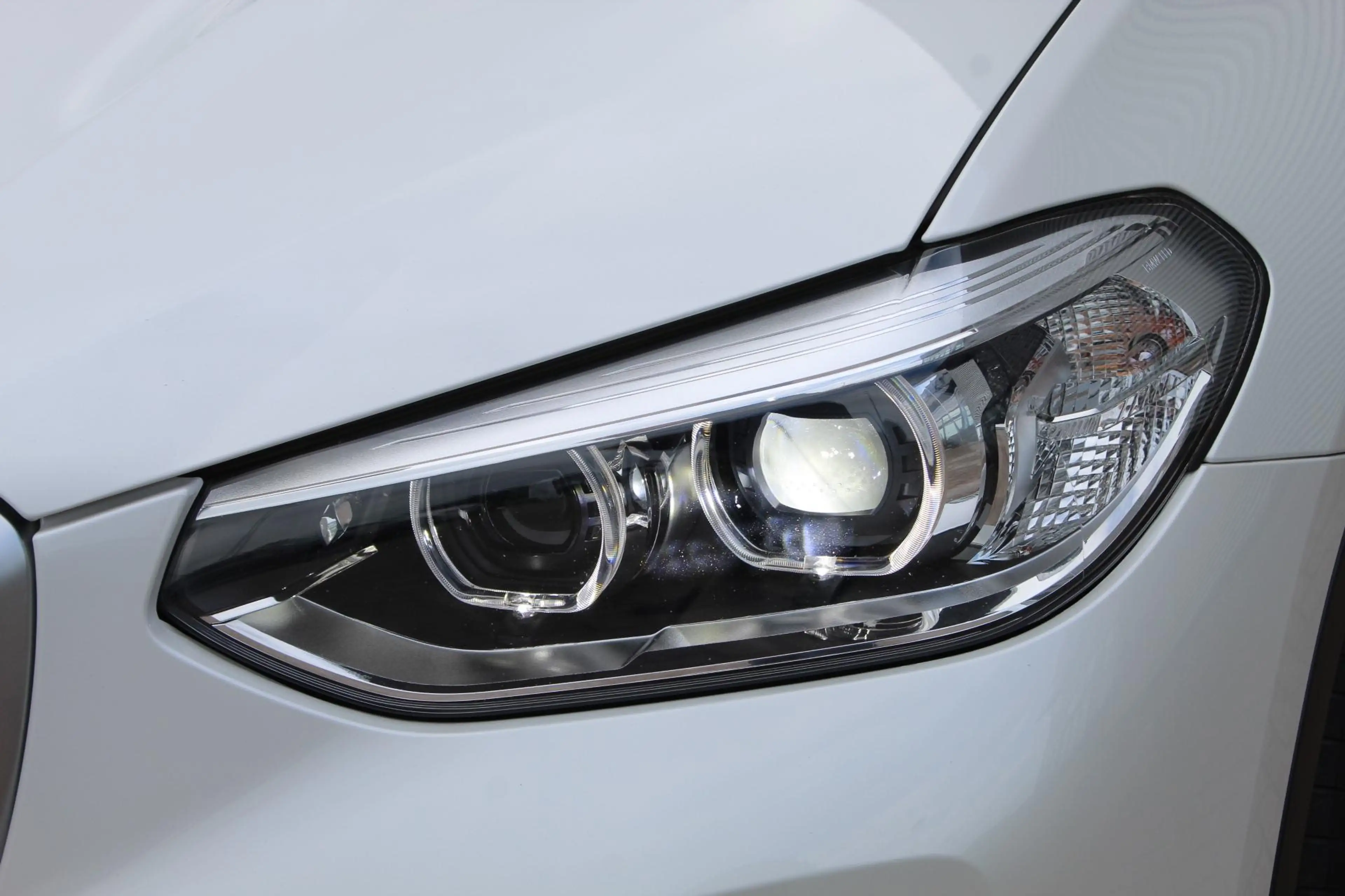 BMW iX3 Executive 80 kWh Pano/Harman Kardon/Memory/Trekhaa — photo 25