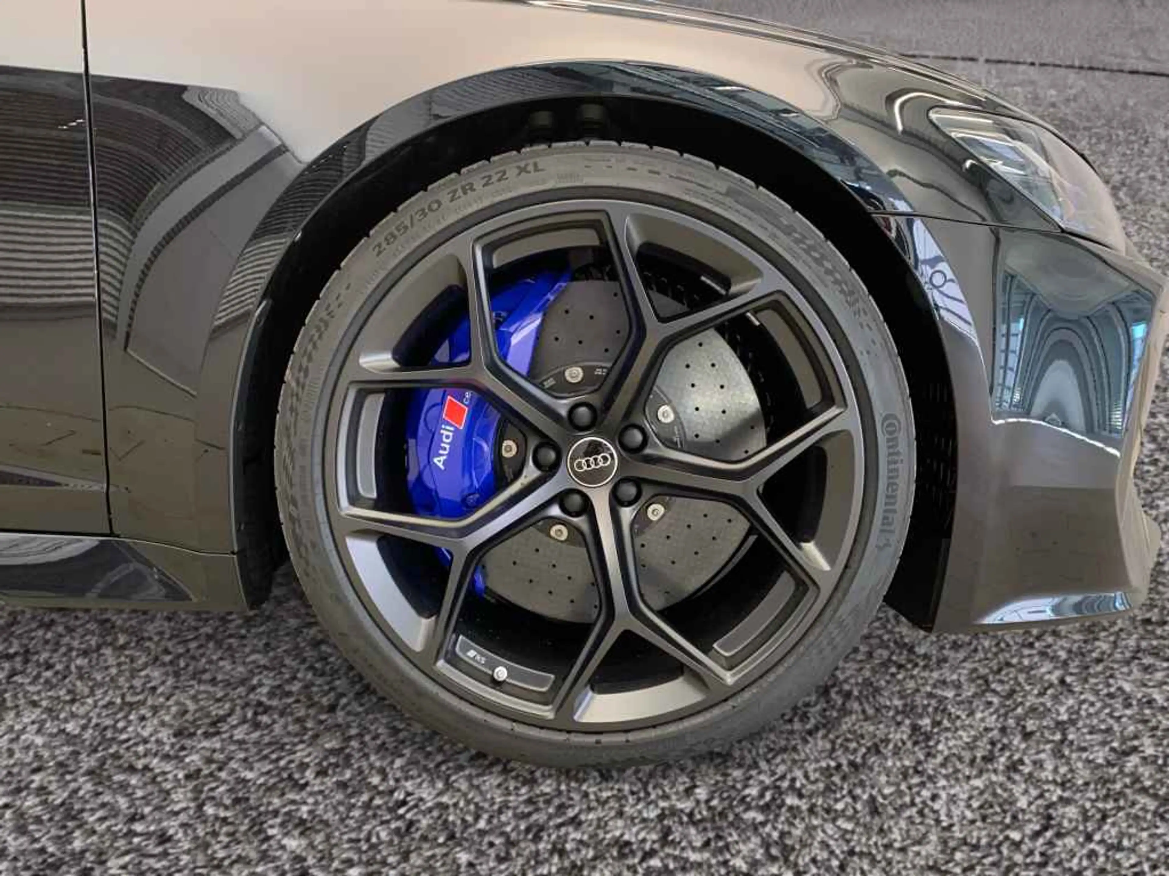 Audi RS6 RS 6 Perf. CARBON*ALLRADL*ABGAS*KERAMIK*PANO* — photo 4