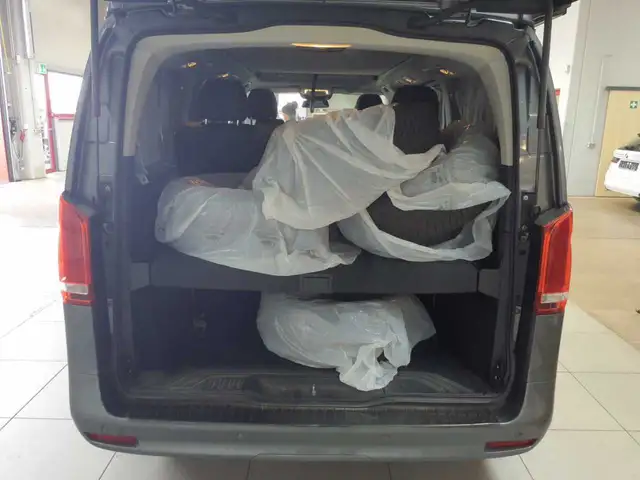 Mercedes-Benz Marco Polo view 15