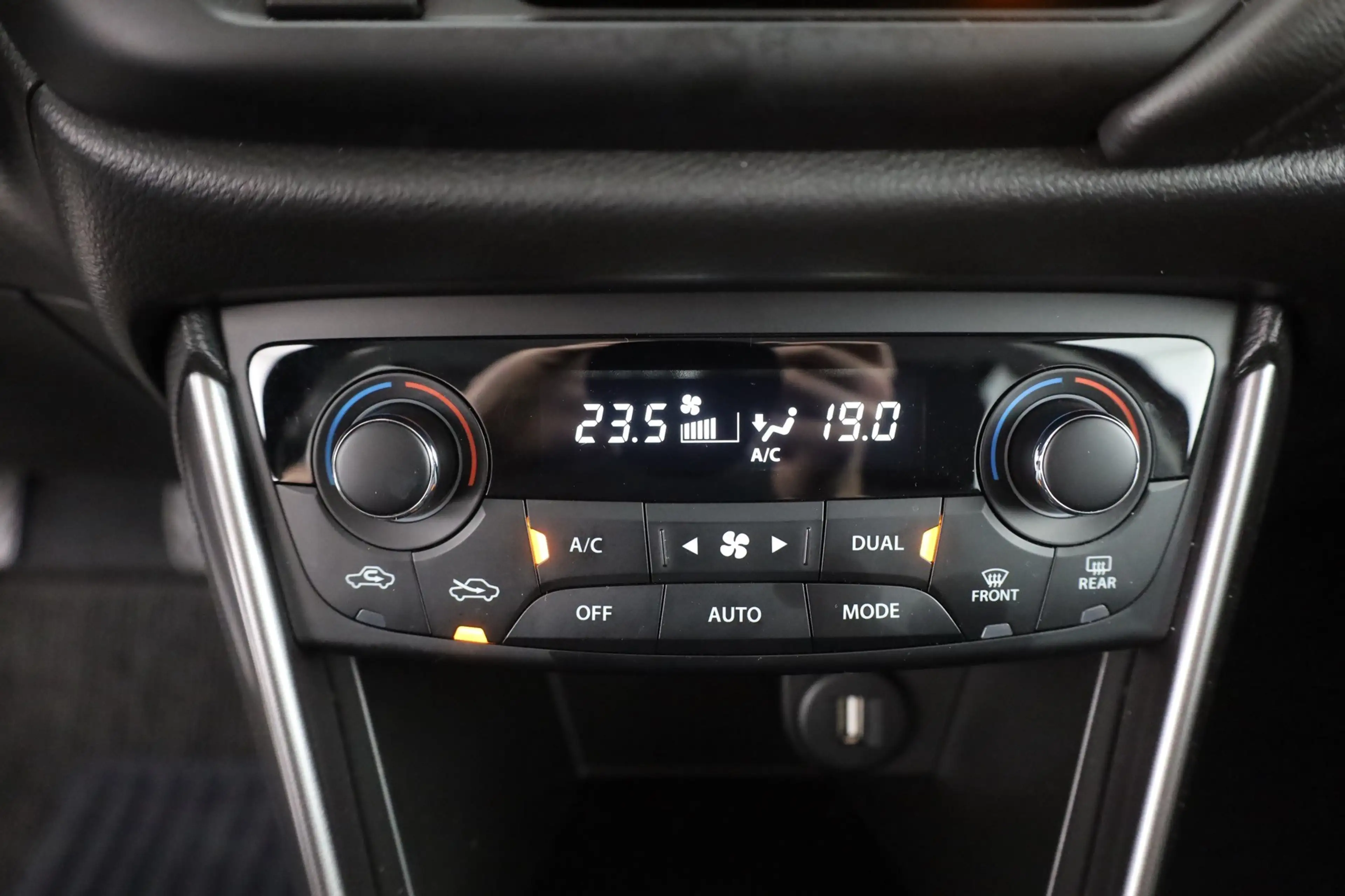 Suzuki SX4 S-Cross S-Cross 1.4 4WD LED ACC Navi Kamera Sitzheizung — photo 12