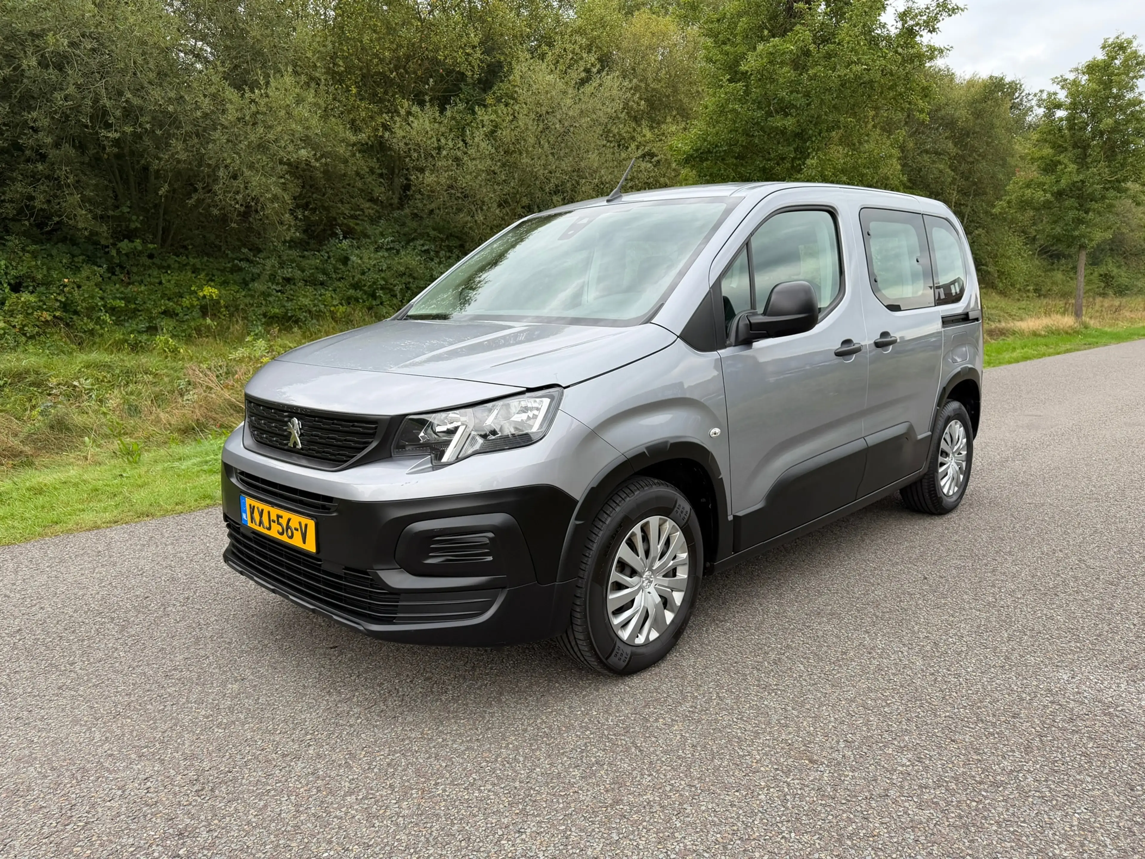 Peugeot Rifter 1.2 Puretech Allure — photo 2
