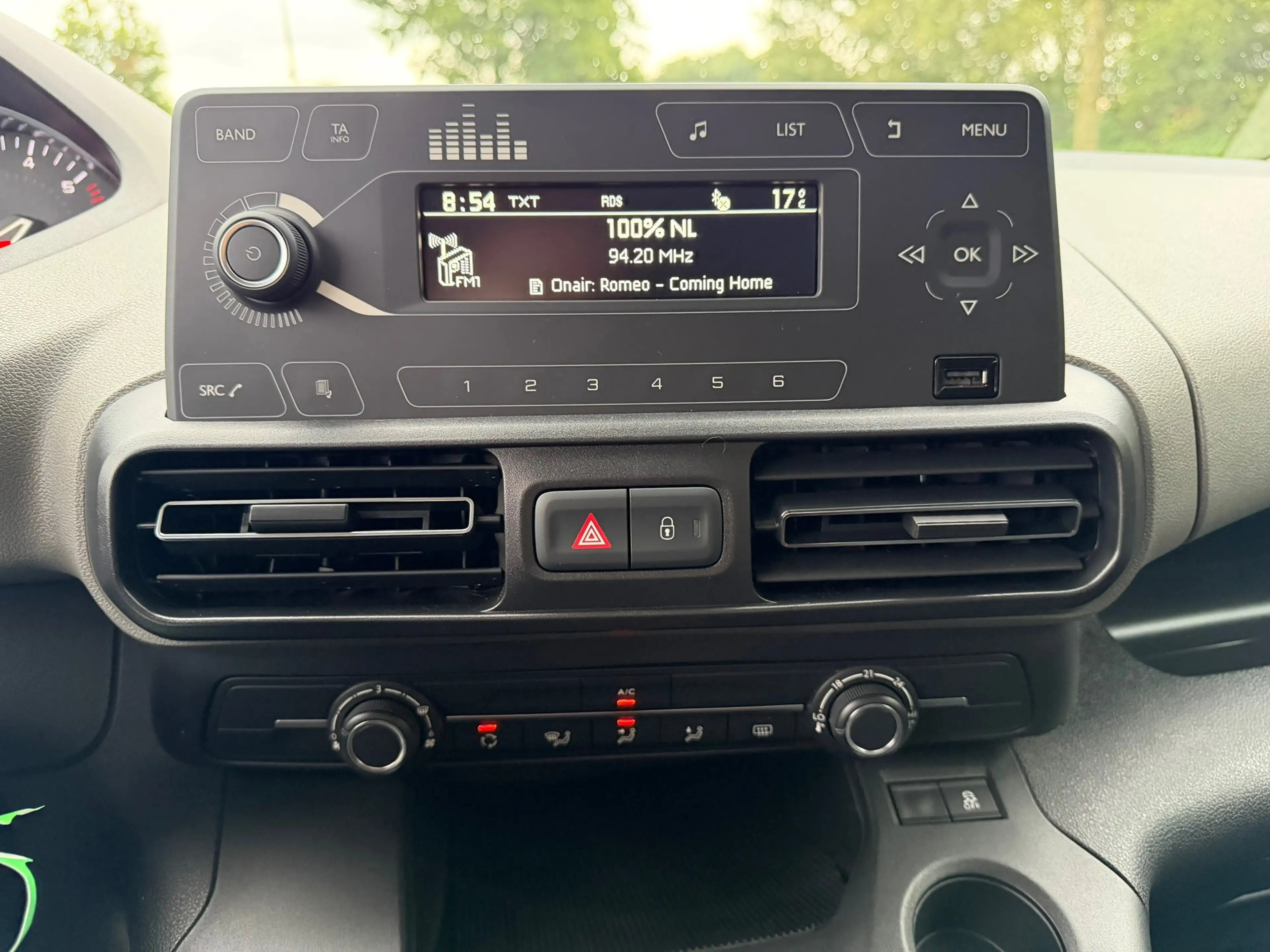 Peugeot Rifter 1.2 Puretech Allure — photo 7