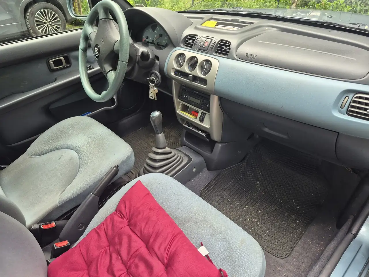 Nissan Micra 1.0 Comfort, foto 6