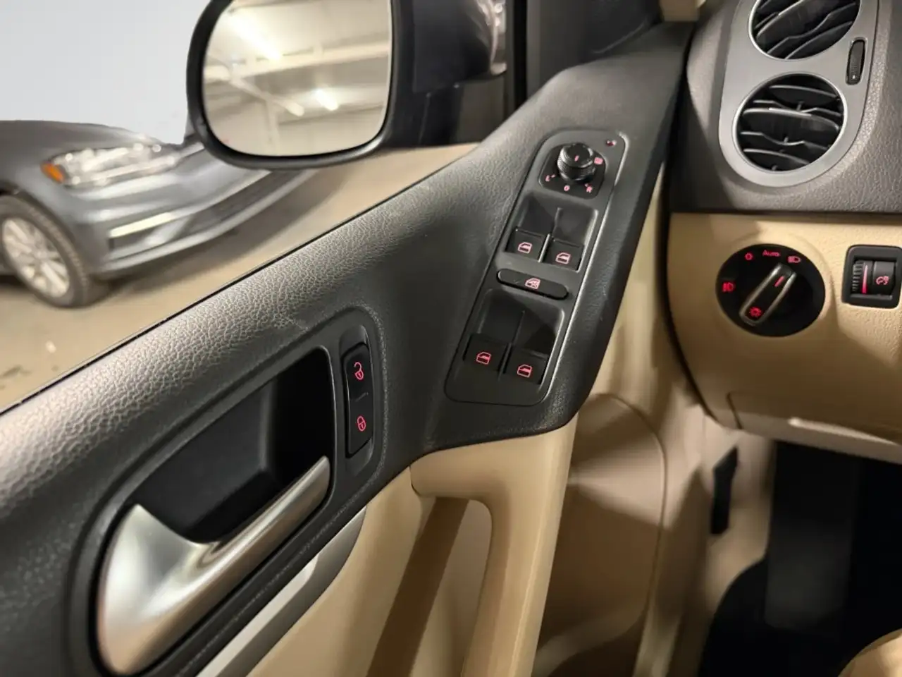 Volkswagen Tiguan снимка Volkswagen Tiguan