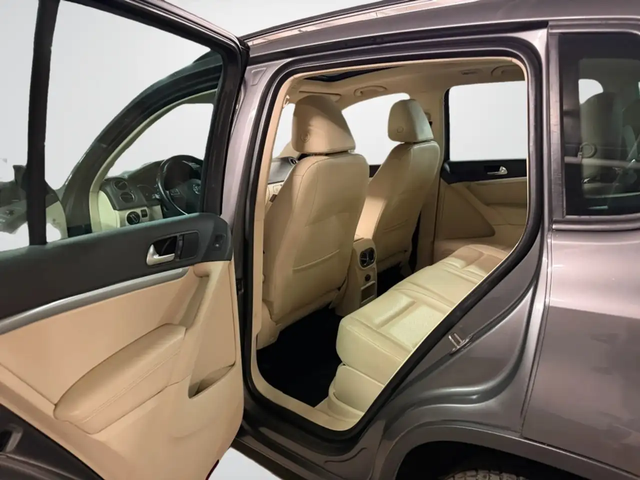Volkswagen Tiguan снимка Volkswagen Tiguan