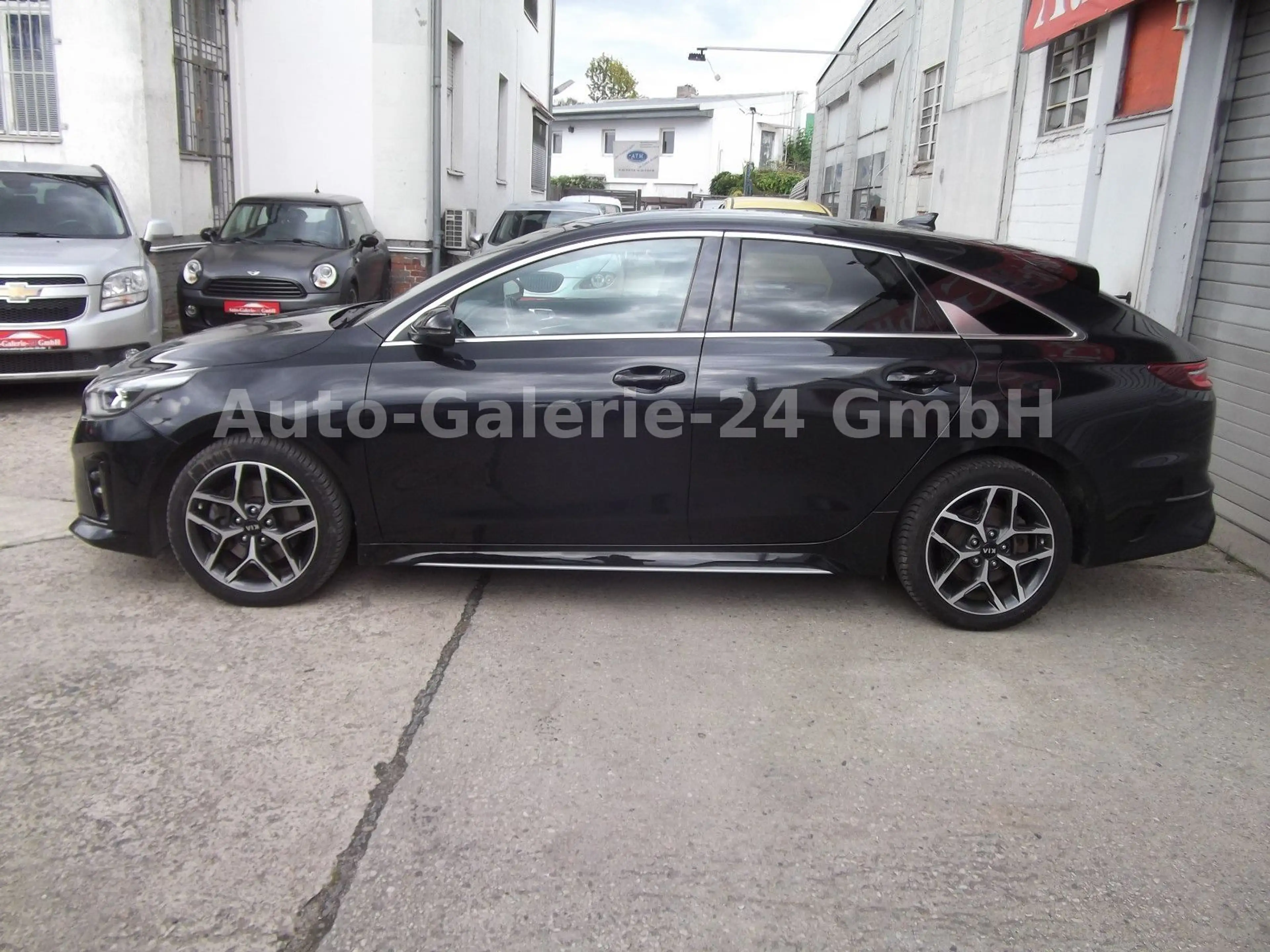 Kia ProCeed / pro_cee'd pro cee'd 1,6i GT- Line Autm,  mit Werksgarantie — photo 3