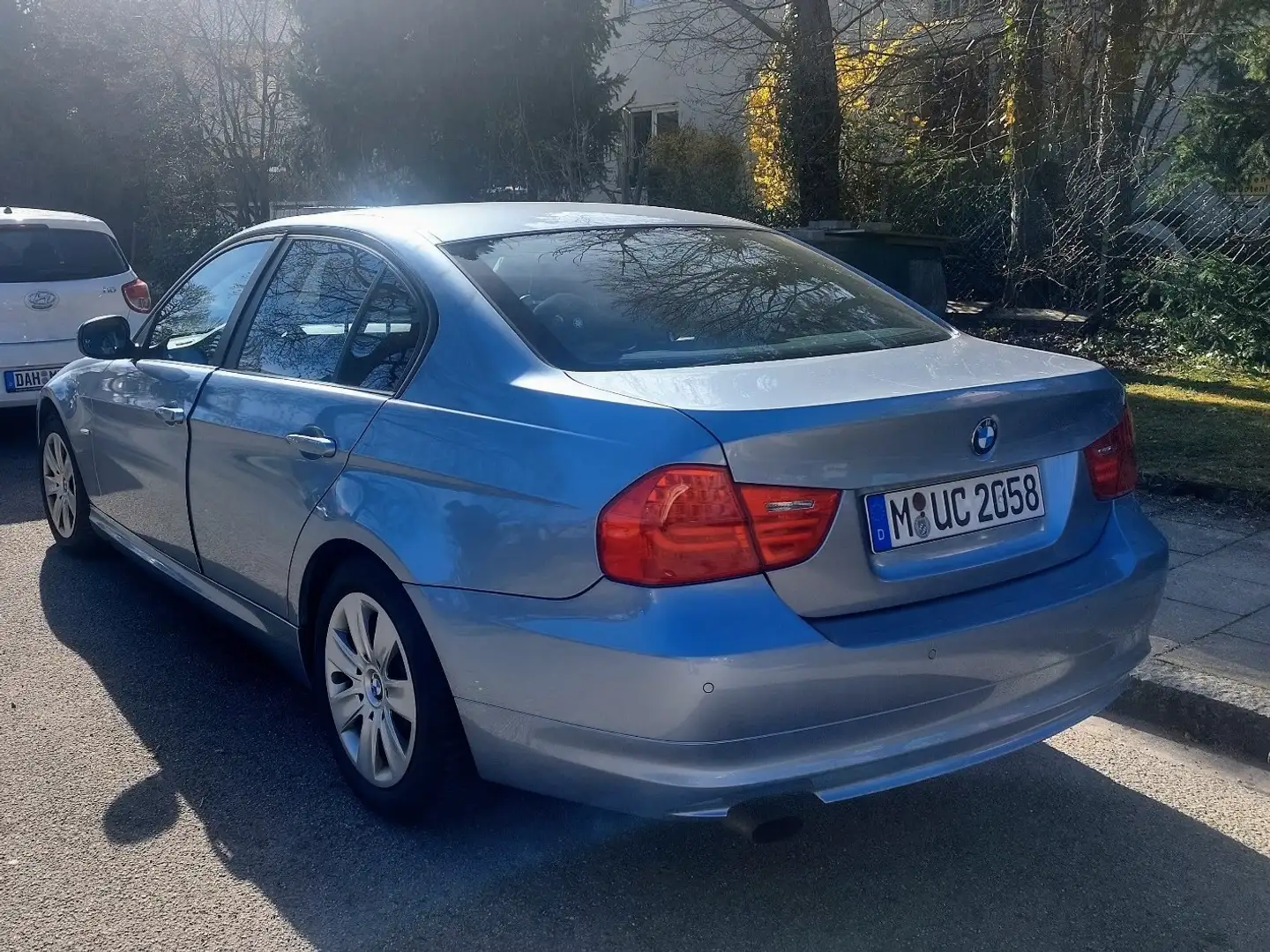 BMW 318 318i Blau - 2