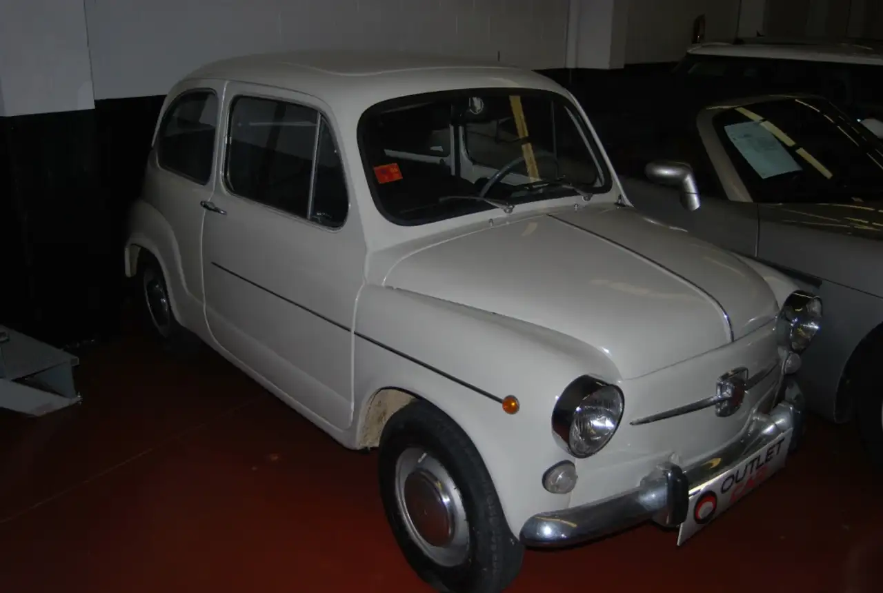 SEAT 600 E, foto 3