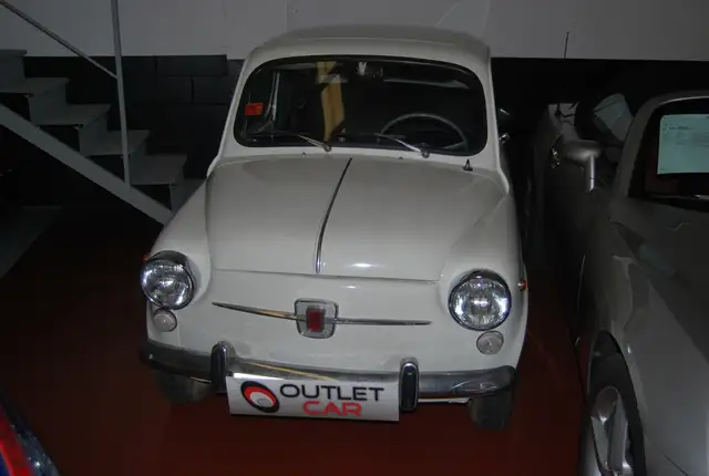 SEAT 600 E