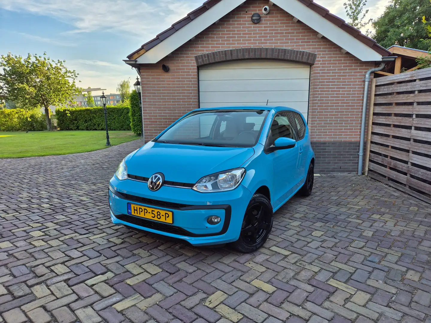Volkswagen up! 1.0 Blauw - 1