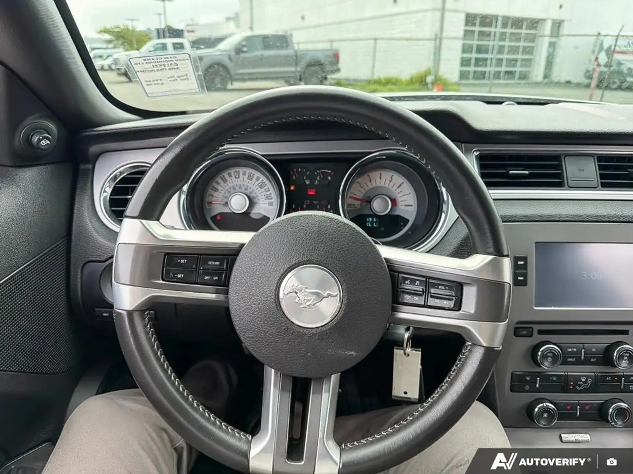 Ford Mustang photo Ford Mustang