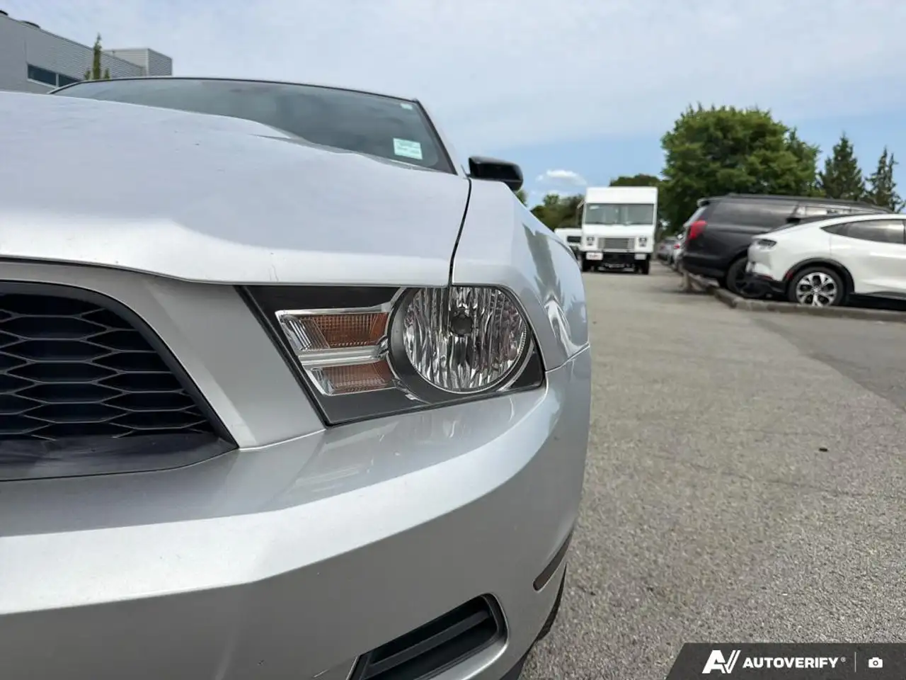 Ford Mustang photo Ford Mustang