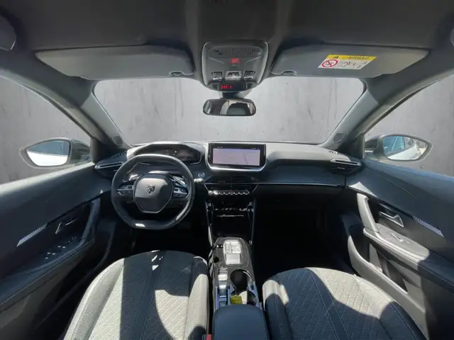 Peugeot 2008 view 12