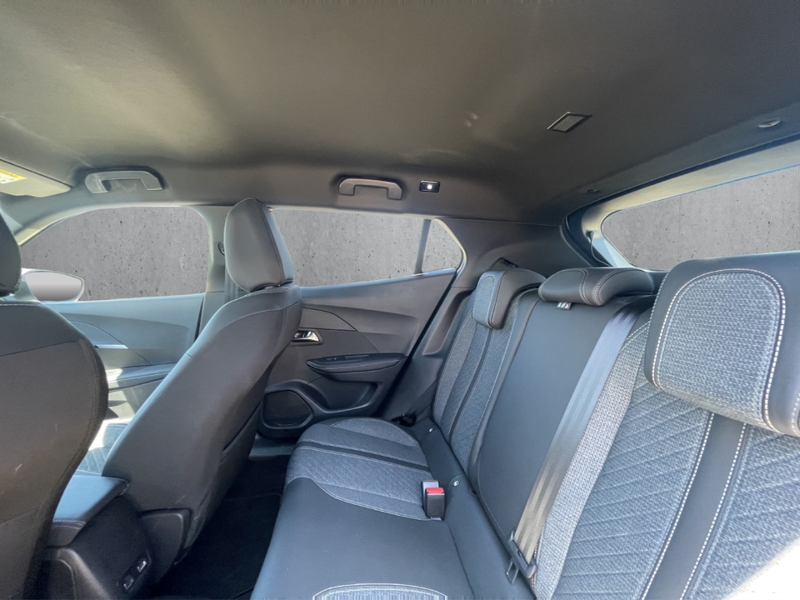 Peugeot 2008 Allure PT 130 EAT8 LED SHZ Apple CarPlay Android A — photo 8