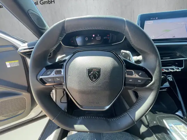 Peugeot 2008 view 10