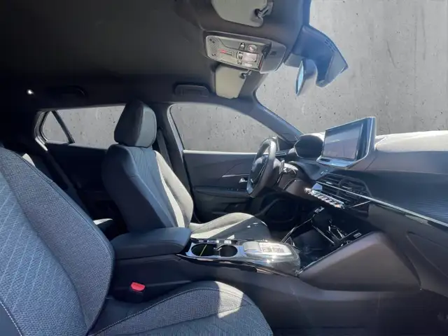 Peugeot 2008 view 13