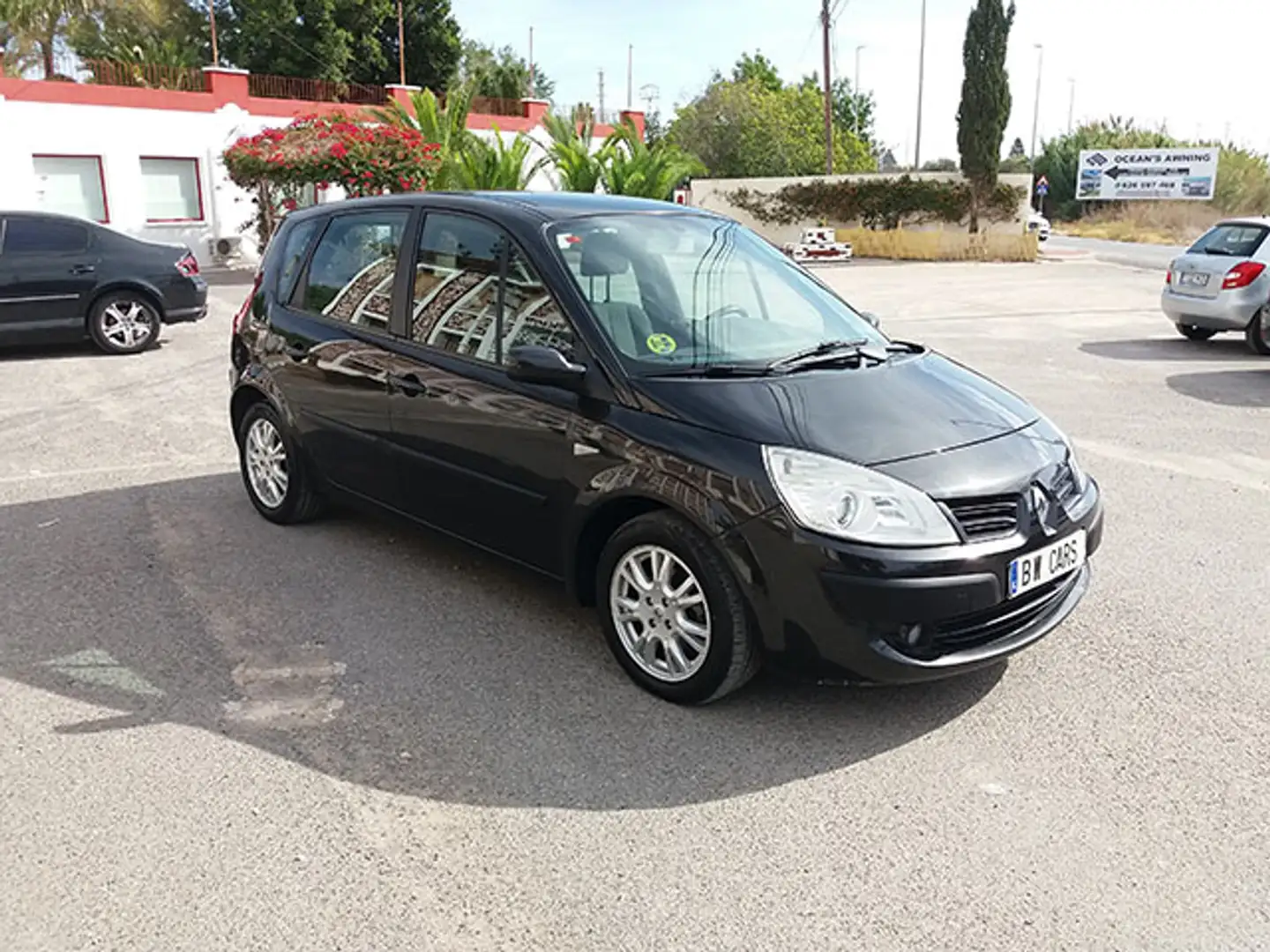 Renault Scenic 1.5DCI Dynamique 105 Schwarz - 2