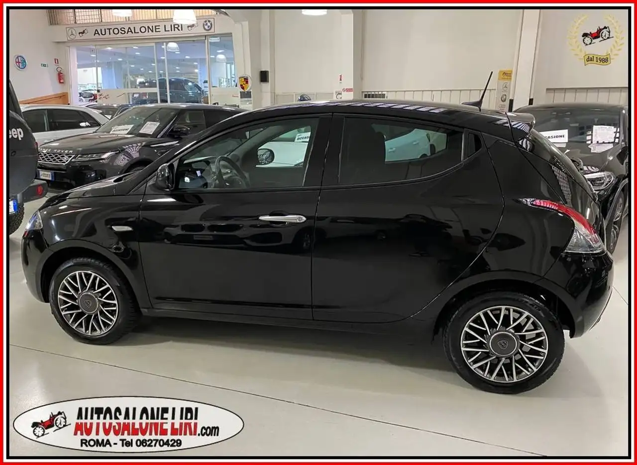 Lancia Ypsilon 2023 — фото 9