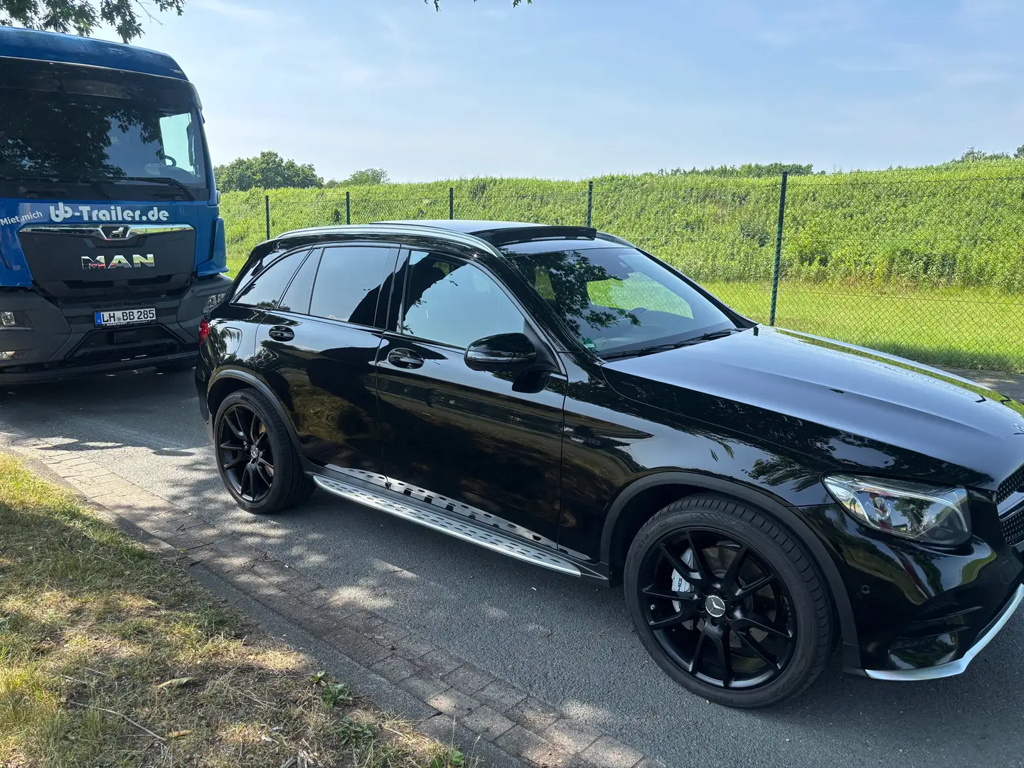 Mercedes-Benz GLC 43 AMG AMG GLC 43 4Matic 9G-TRONIC Schwarz - 1