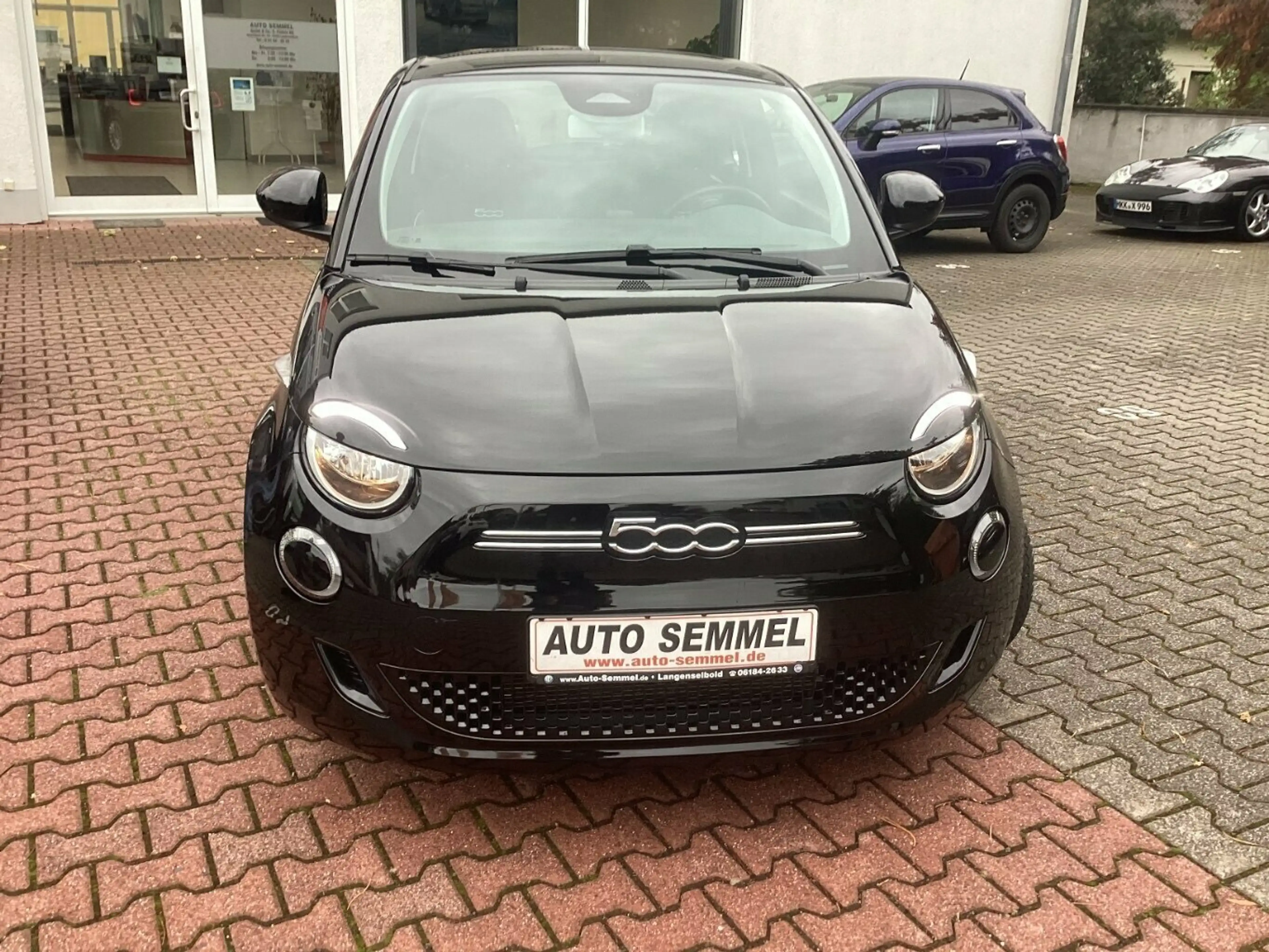Fiat 500e Action 23,8 kWh Sitzheizung, 4S Reifen — photo 3