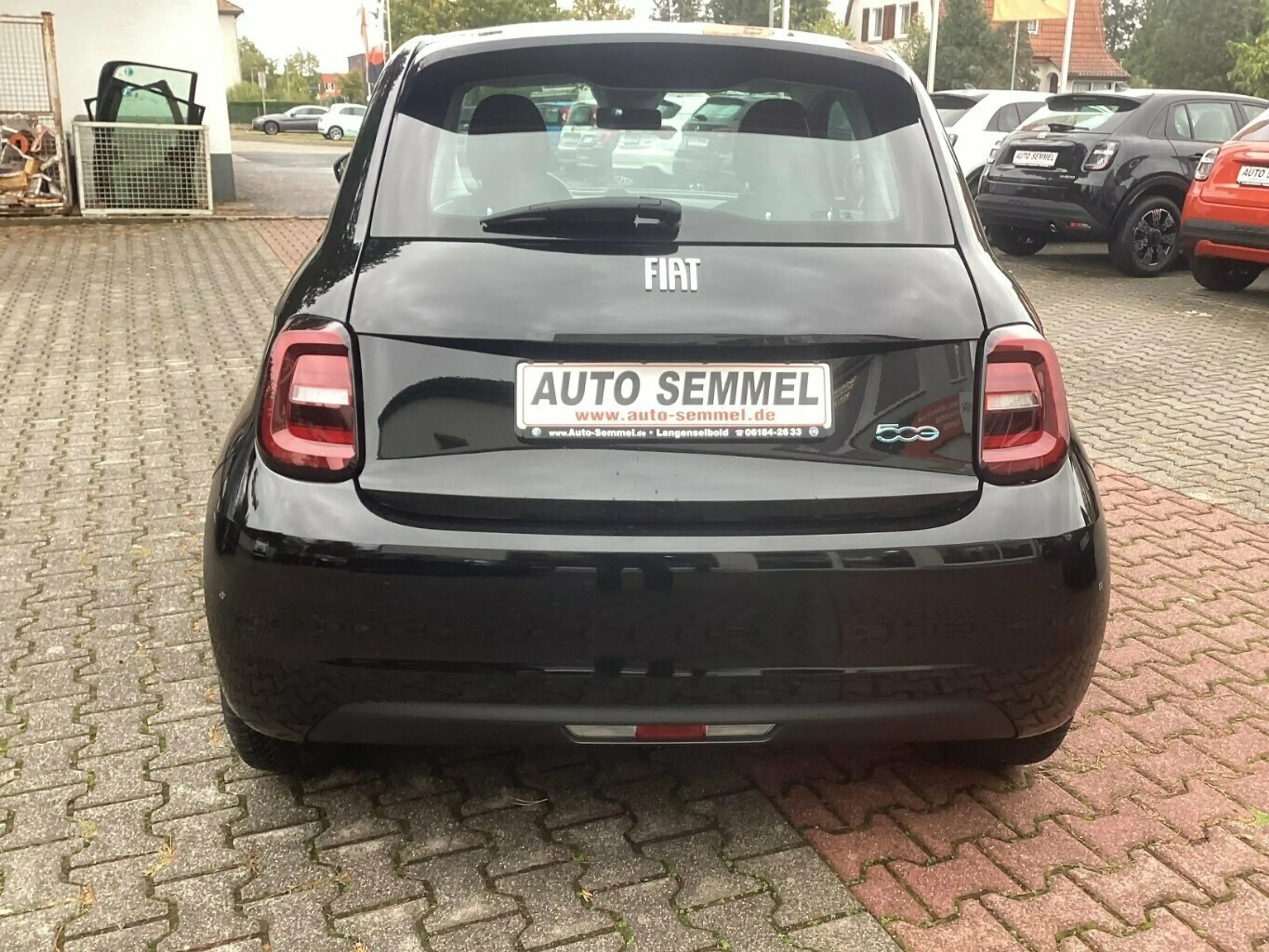 Fiat 500e Action 23,8 kWh Sitzheizung, 4S Reifen — photo 8