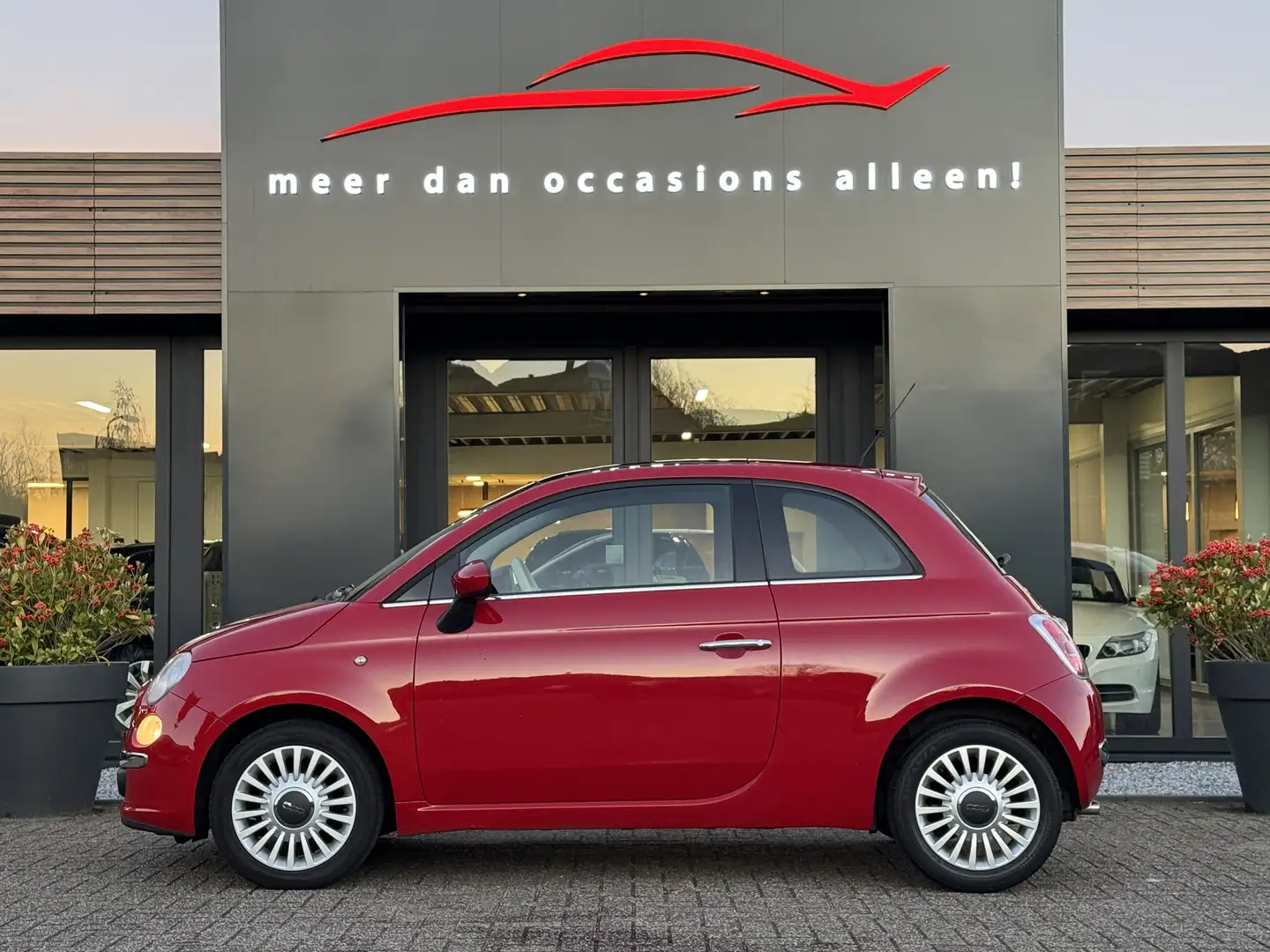 Fiat 500 1.2 Lounge Panoramadak Rot - 2