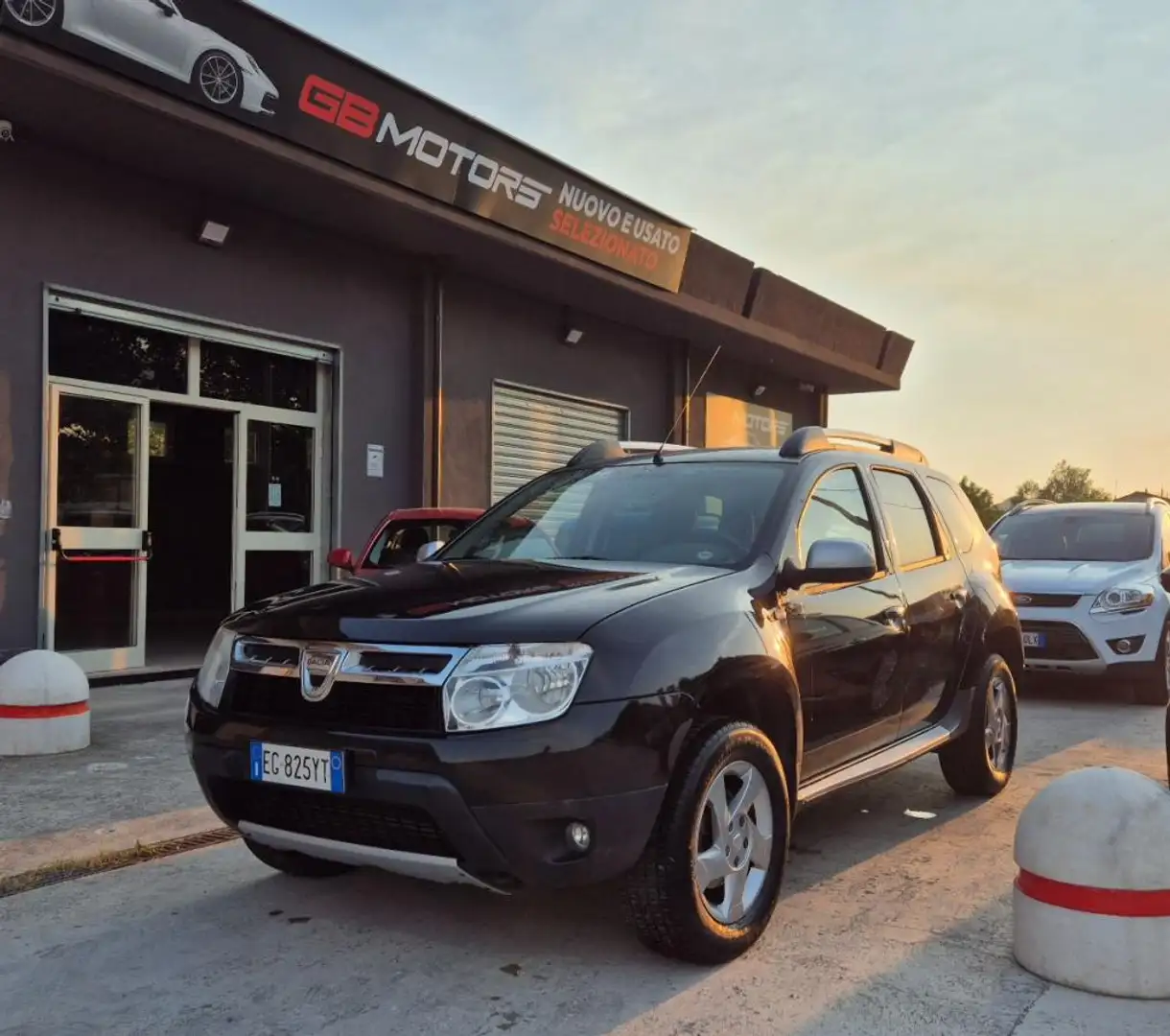 Dacia Duster 1.5 dCi 110 CV 4x2 Laur&eacute;ate Bianco - 1