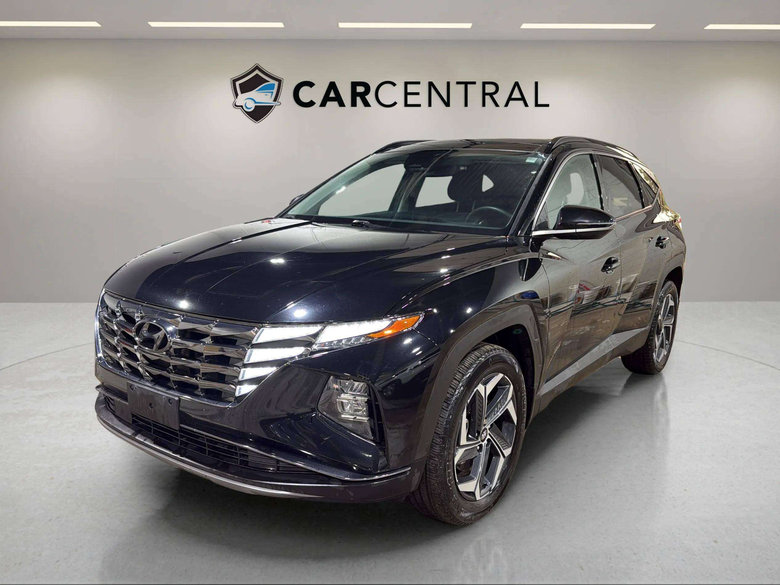 Black 2024 Hyundai Tucson Hybrid SUV / Crossover 6-Speed Automatic