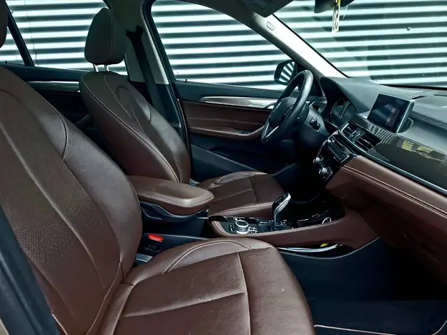 BMW X1 view 13
