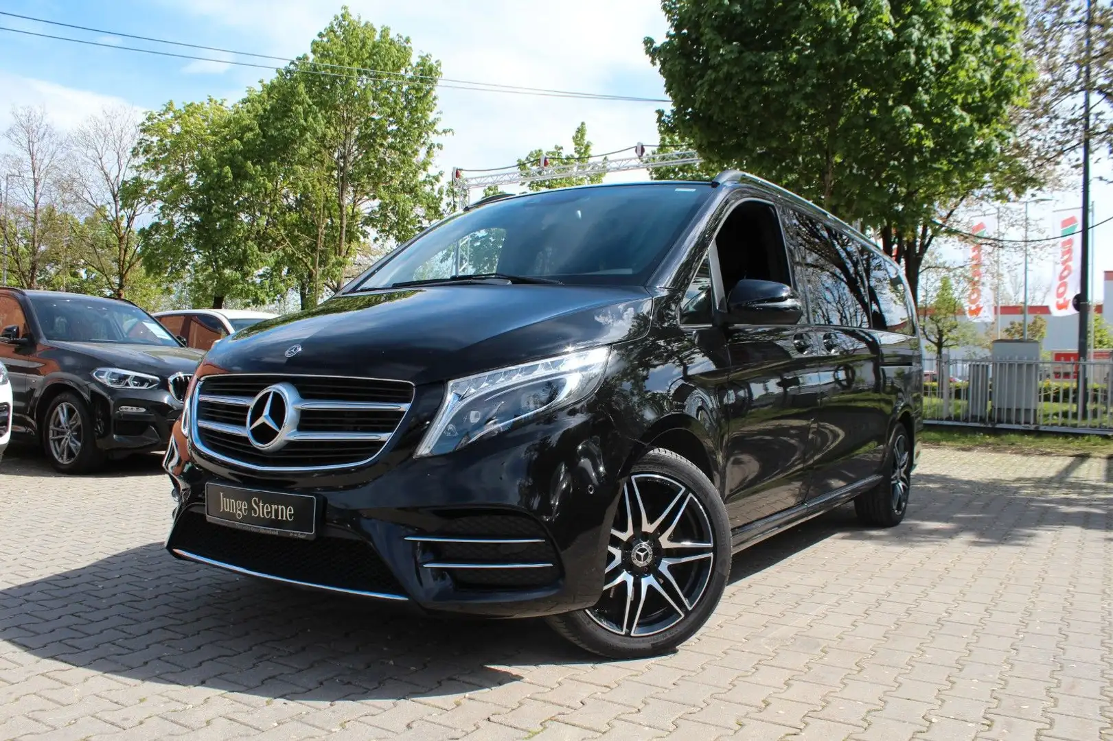 Mercedes-Benz V 250 d Extralang*AMG-Line*Edition*Kamera*8Sitze Schwarz - 1