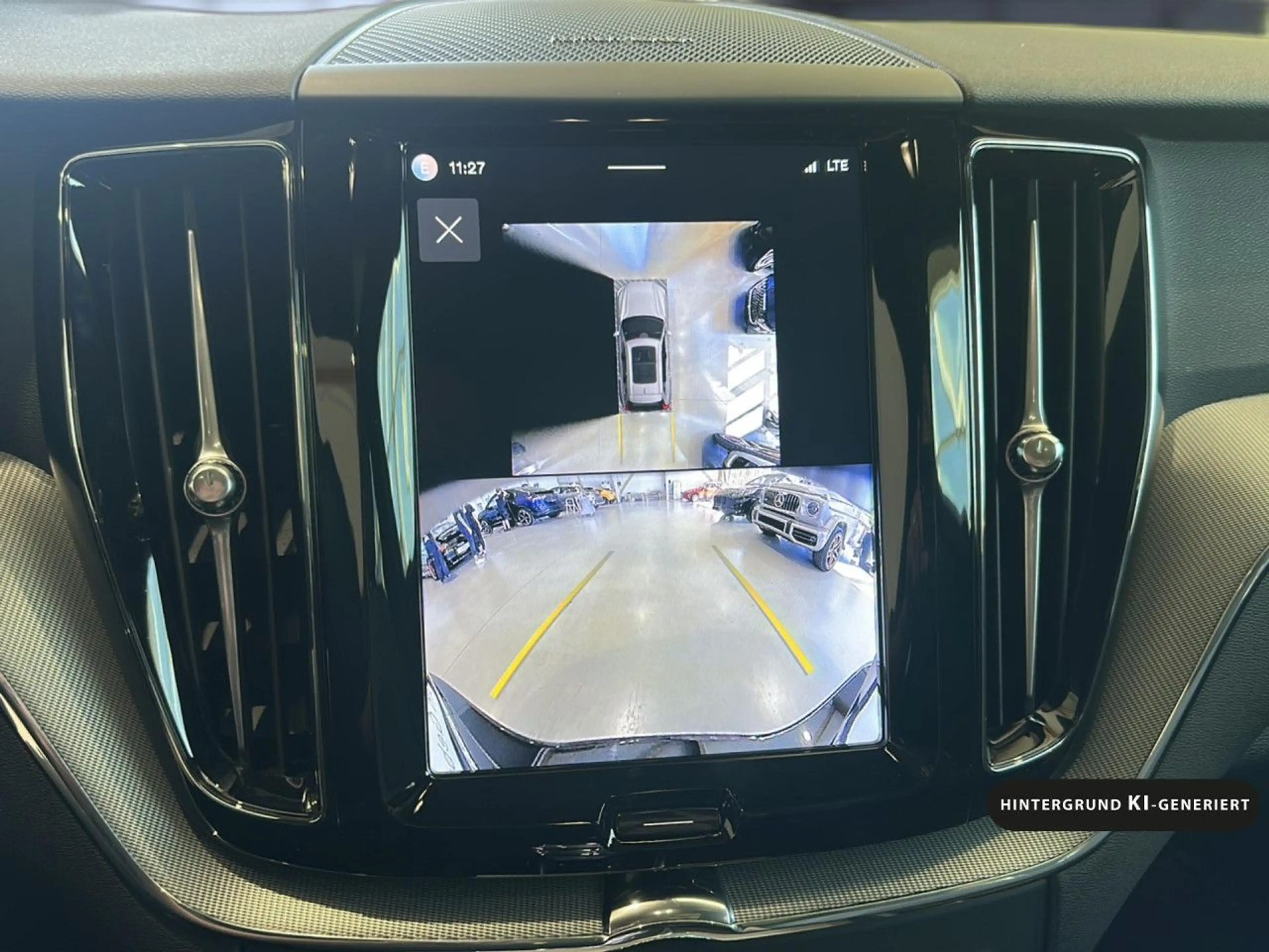 Volvo XC60 XC 60 Plus Black Edition Recharge Plug-In Hybrid A — photo 10