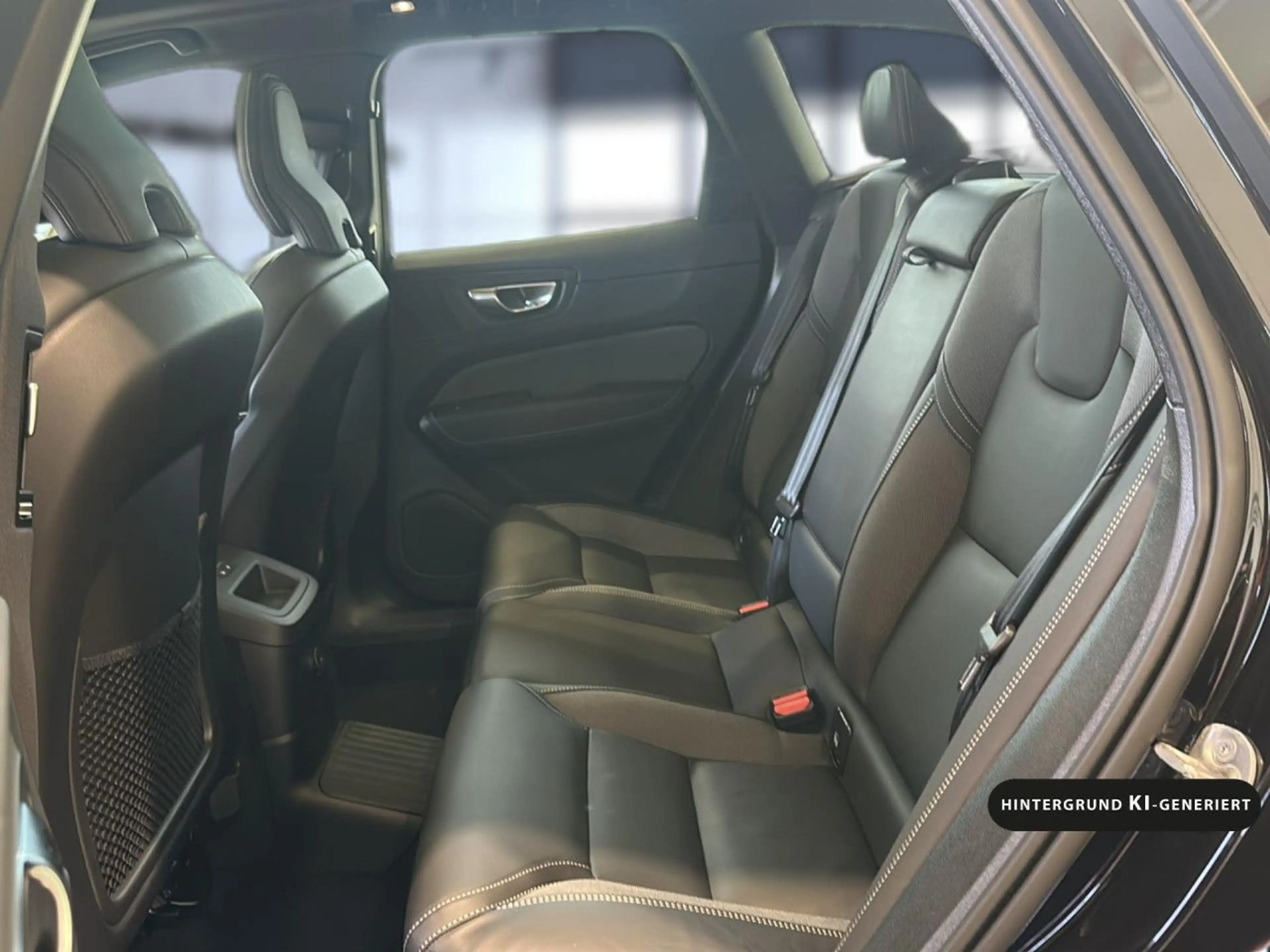 Volvo XC60 XC 60 Plus Black Edition Recharge Plug-In Hybrid A — photo 13