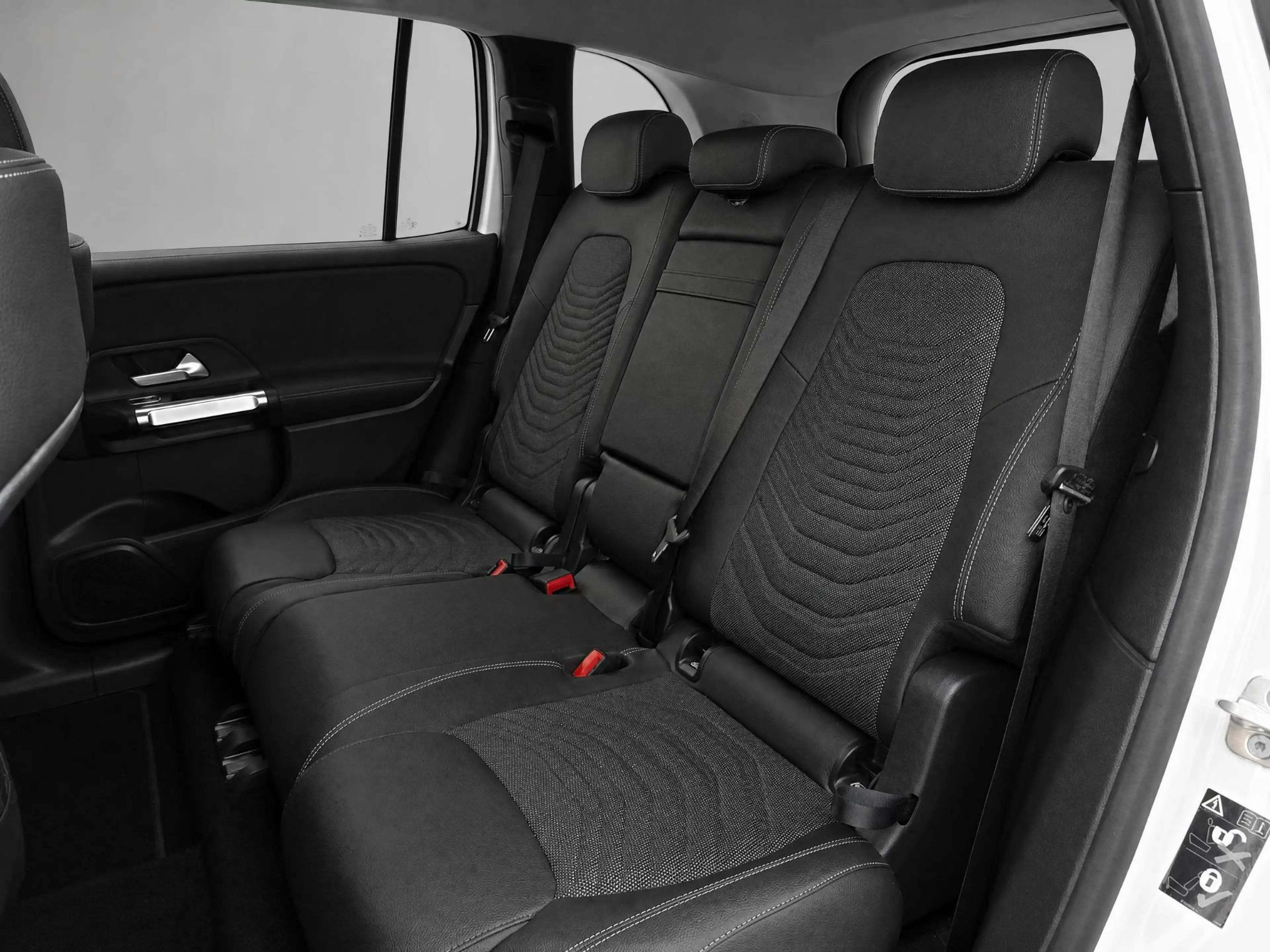 Mercedes-Benz EQB 250 250+ Business Solution 71 kWh — photo 8