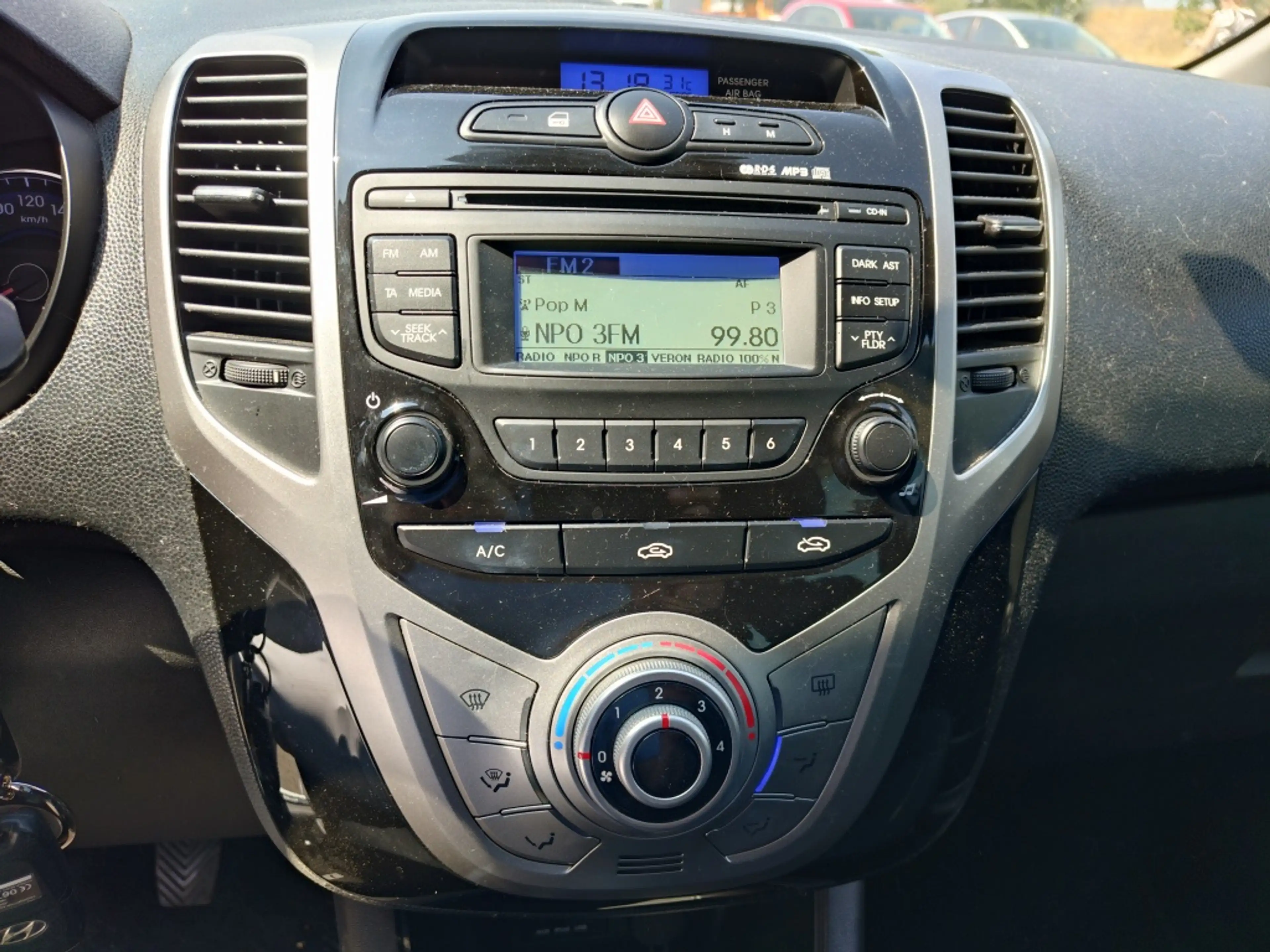 Hyundai iX20 1.6i i-Motion — photo 6